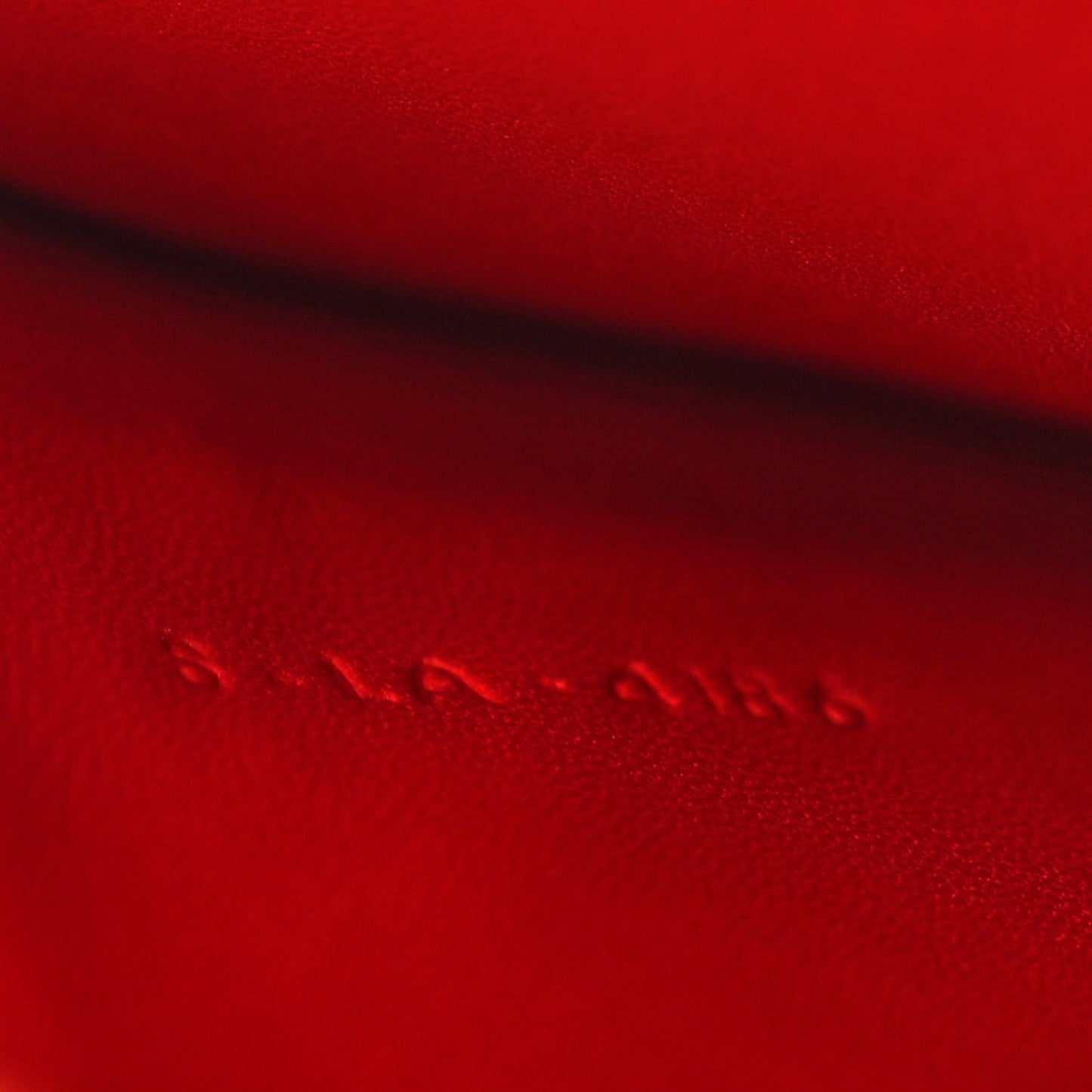 Box Calfskin Medium Classic Box Flap Bag Red