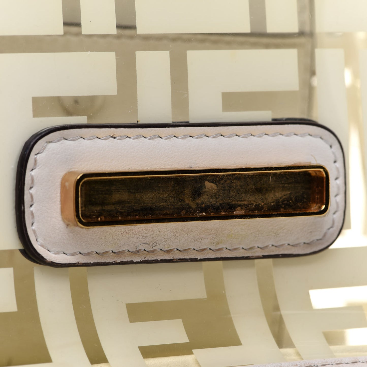 TPU FF Vitello Century F is Fendi Small Kan I Shoulder Bag White