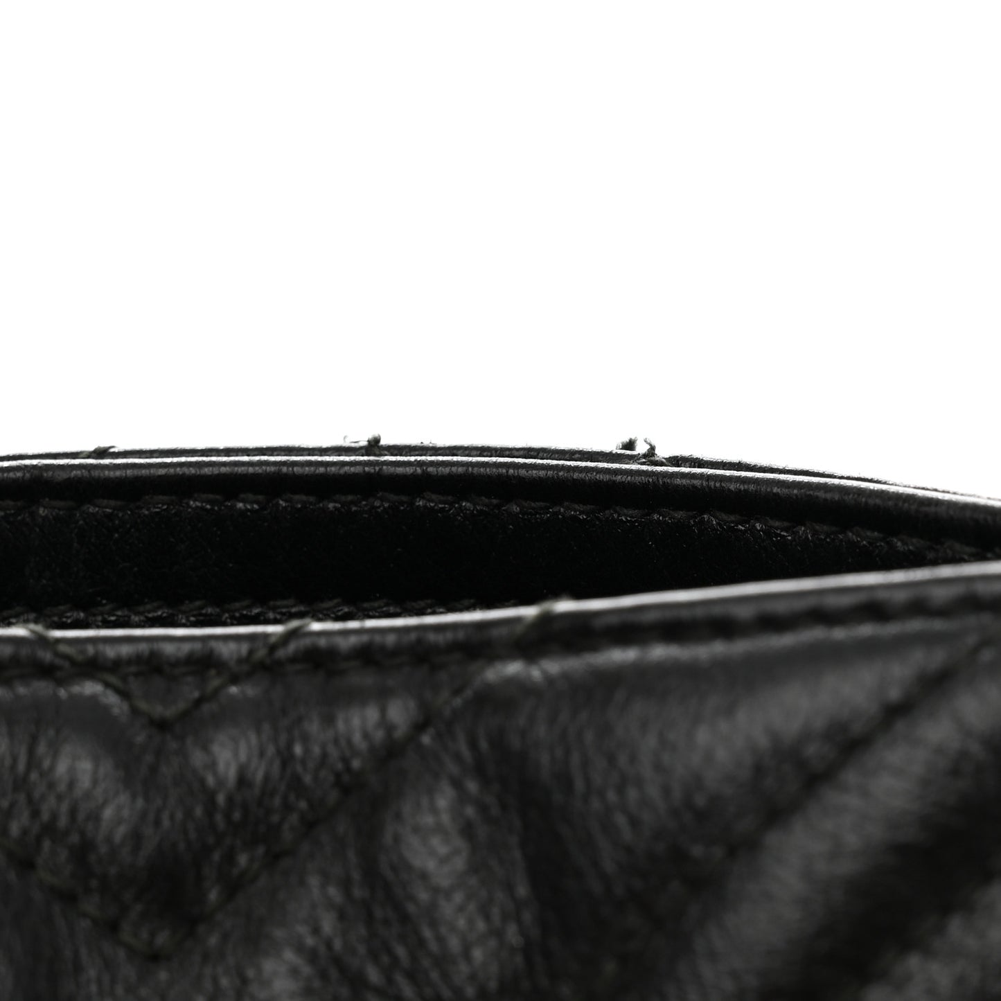 Vintage Calfskin Matelasse Medium GG Marmont Slim Tote Black