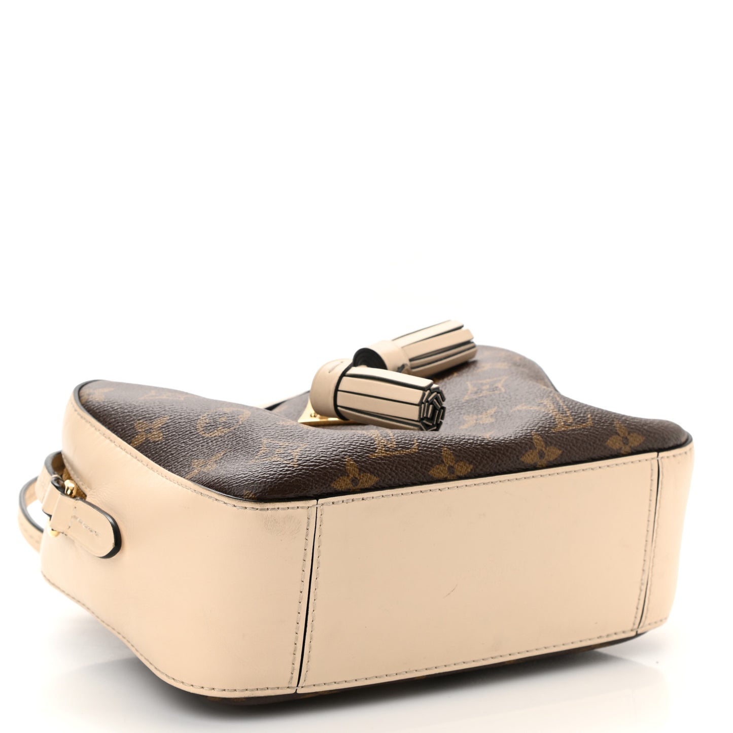 Monogram Saintonge Creme