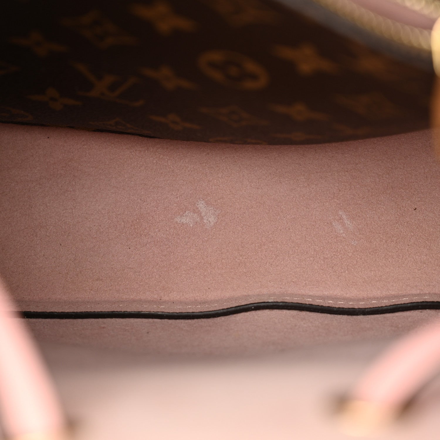 Louis Vuitton Monogram Neonoe MM Rose Poudre 11 of 13