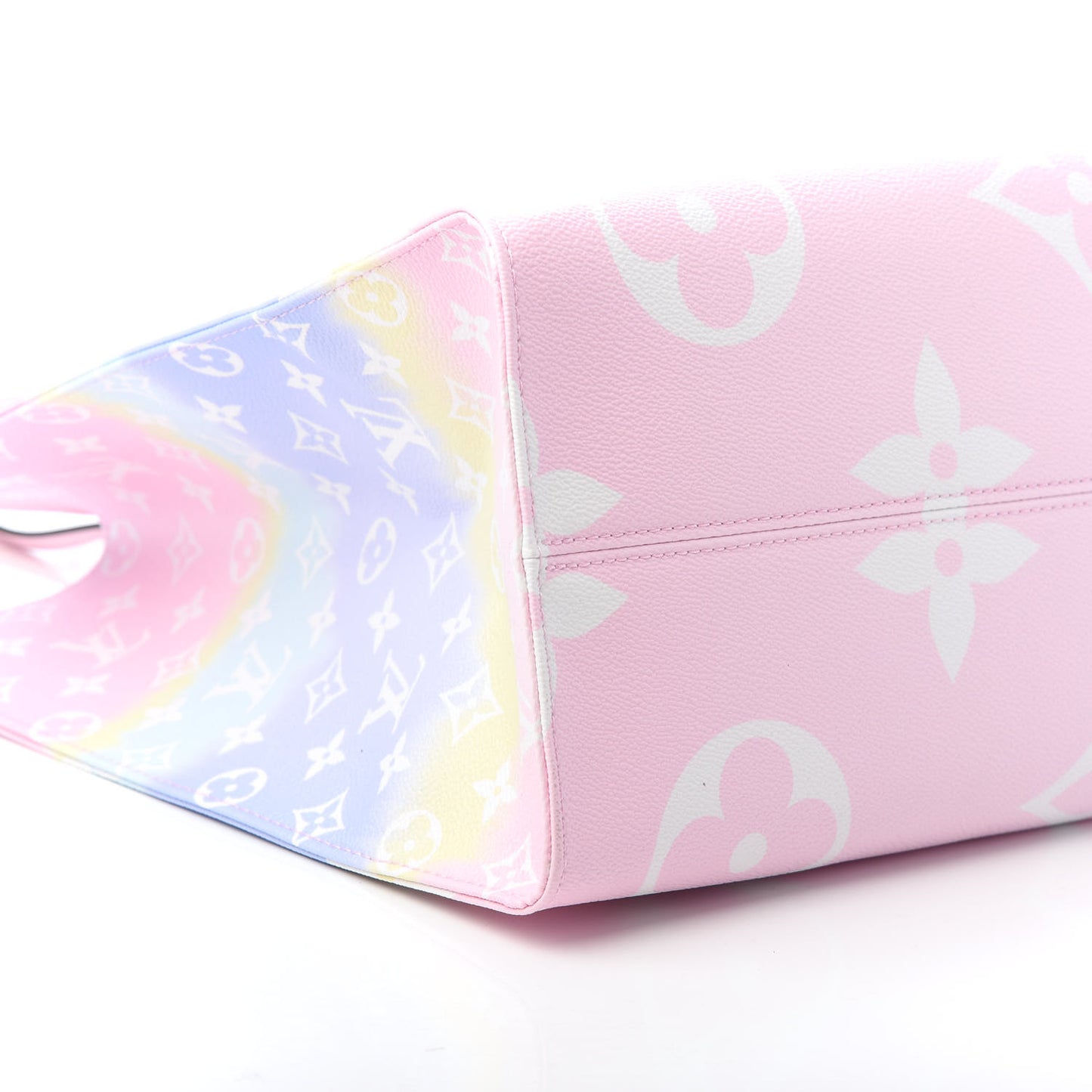 Monogram Escale Onthego GM Pastel