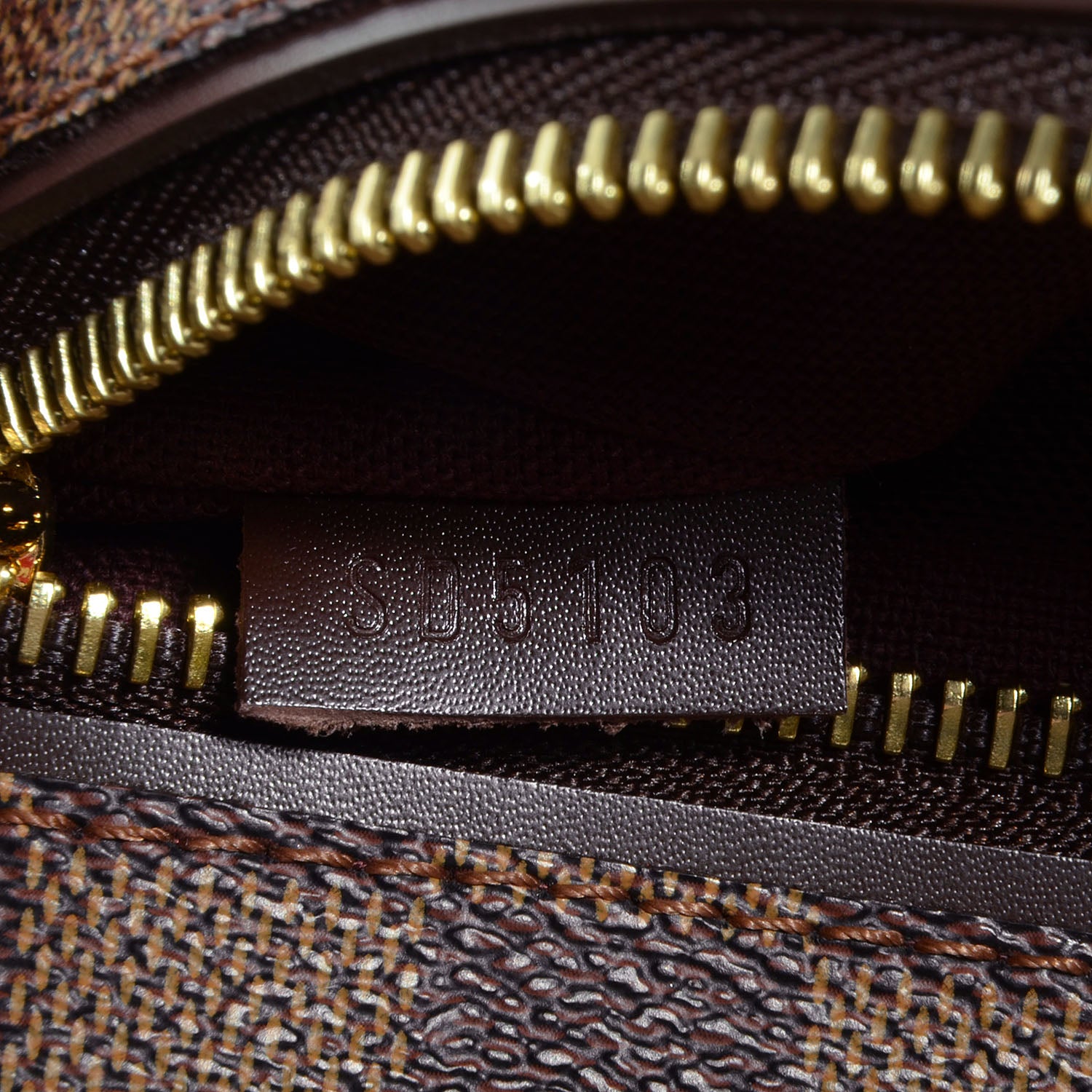 Louis Vuitton Damier Ebene Hoxton PM 6 of 8