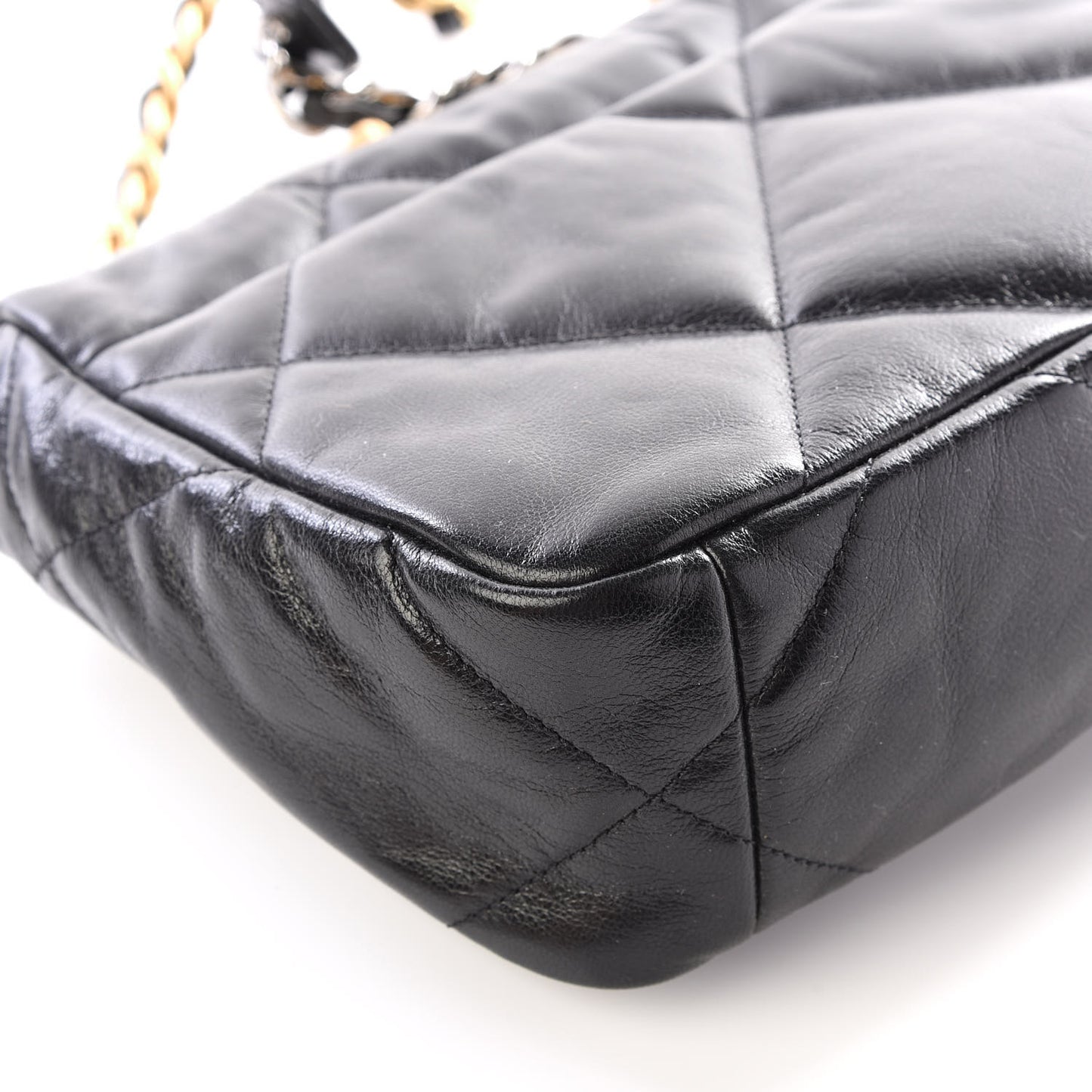 Goatskin Quilted Medium 19 Flap Black