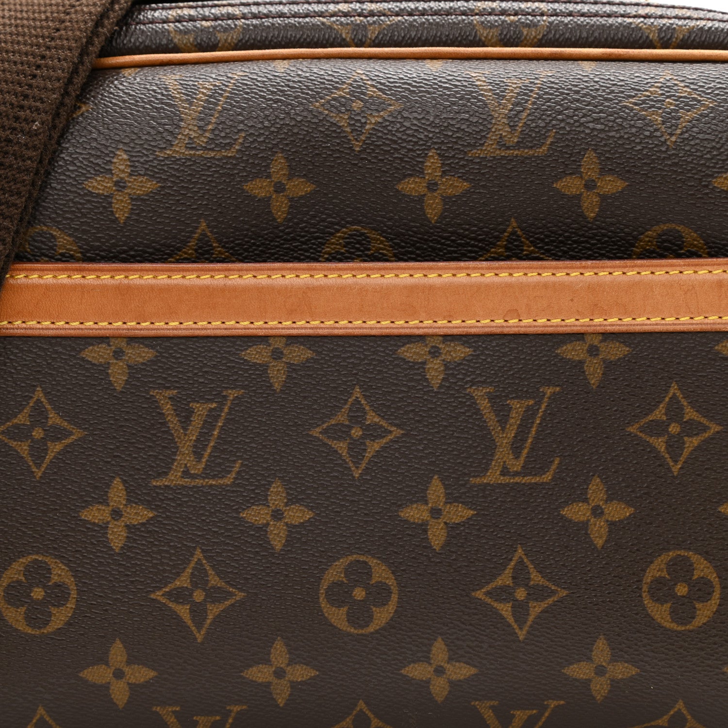 Louis Vuitton Monogram Reporter PM 7 of 8