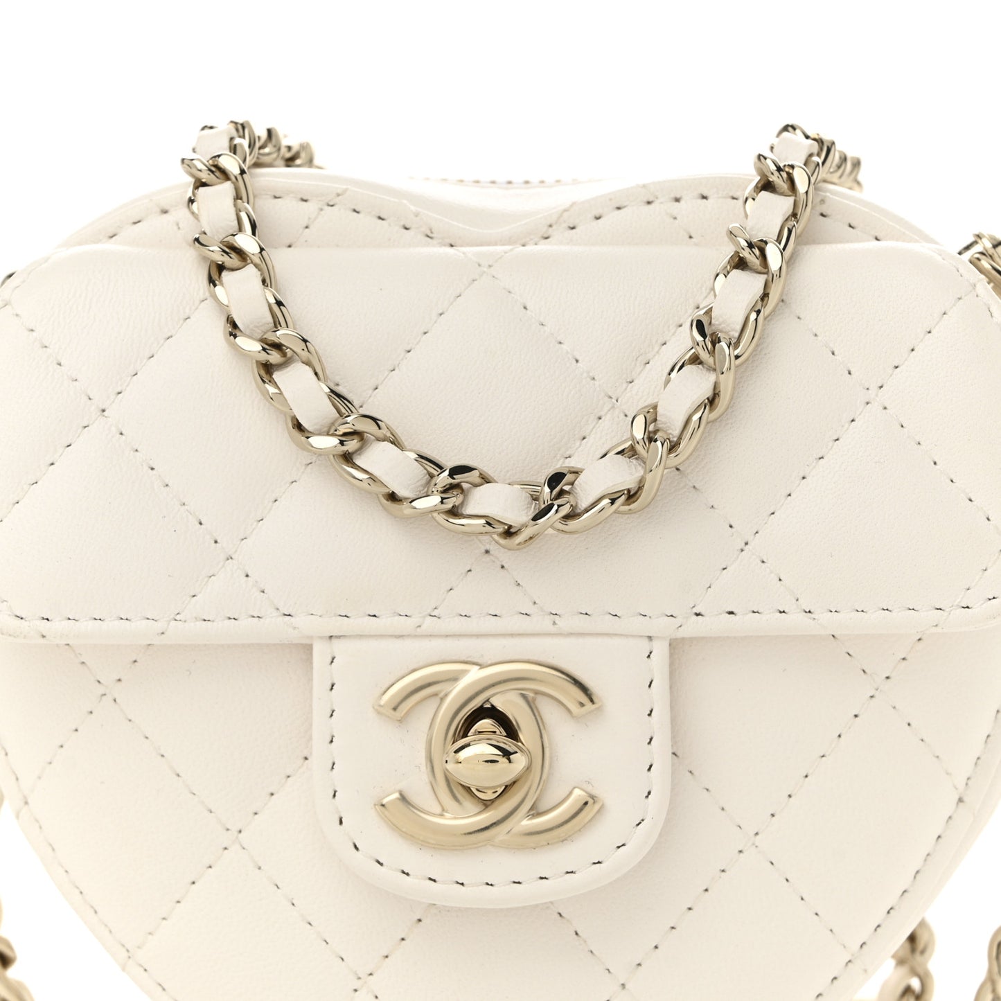 Lambskin Quilted CC In Love Heart Clutch With Chain White