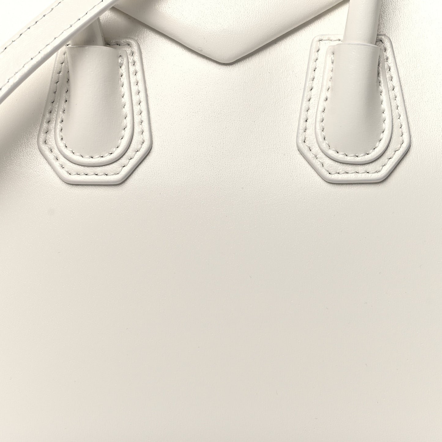 Shiny Lord Calfskin Mini Antigona Ivory