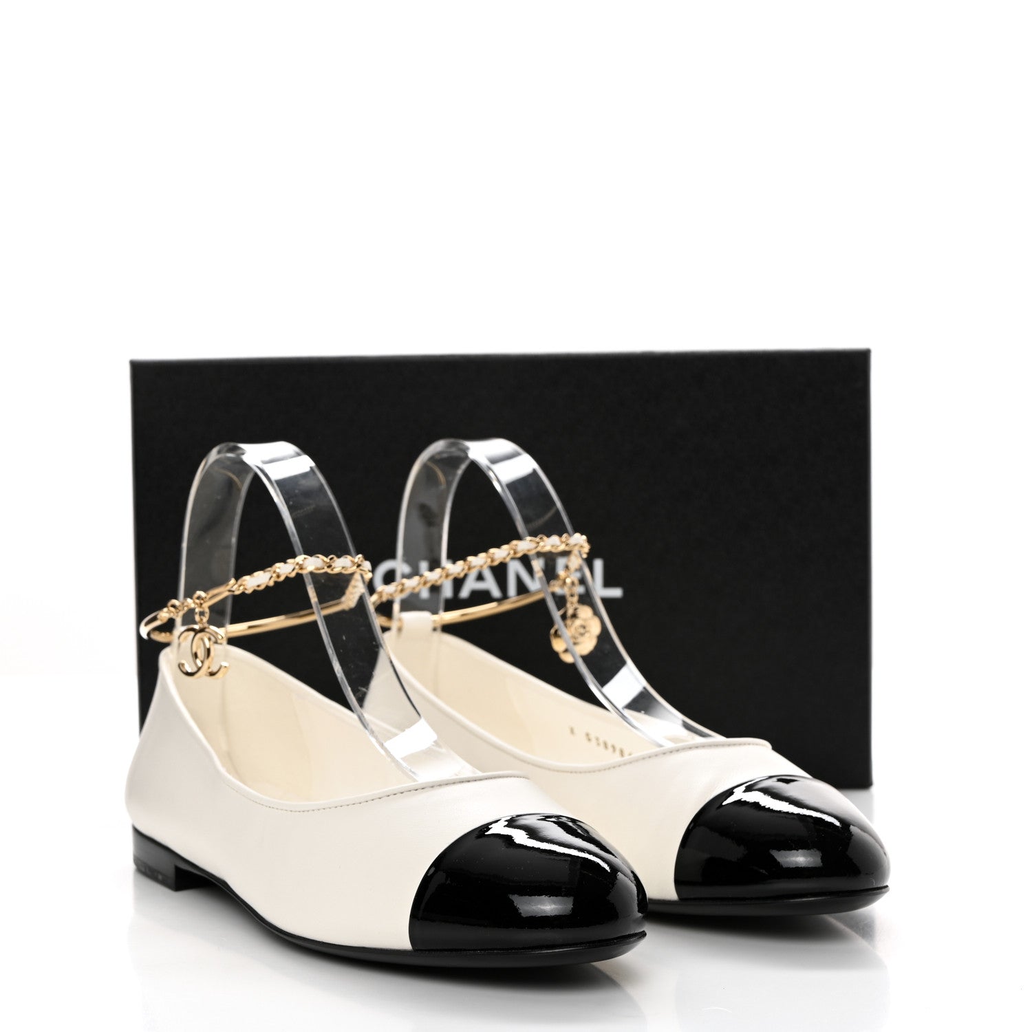 Chanel Lambskin Patent Calfskin Cap Toe Ankle Chain Ballerina Flats 39.5 White Black 9 of 9
