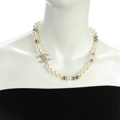 Chanel Pearl CC Short Necklace Silver 2 of 5