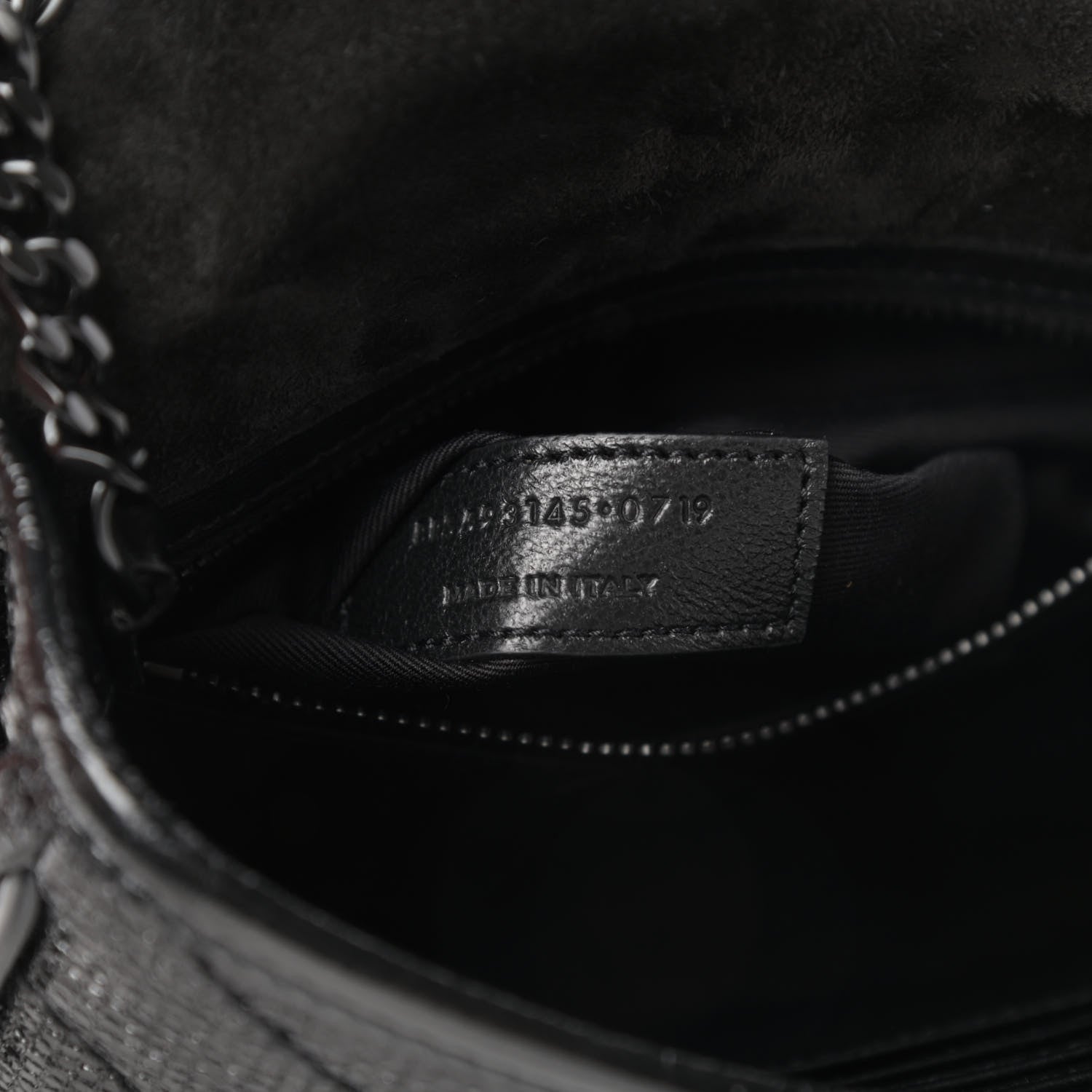 Saint Laurent Metallic Cracked Calfskin Monogram Niki Chain Wallet Black 7 of 11