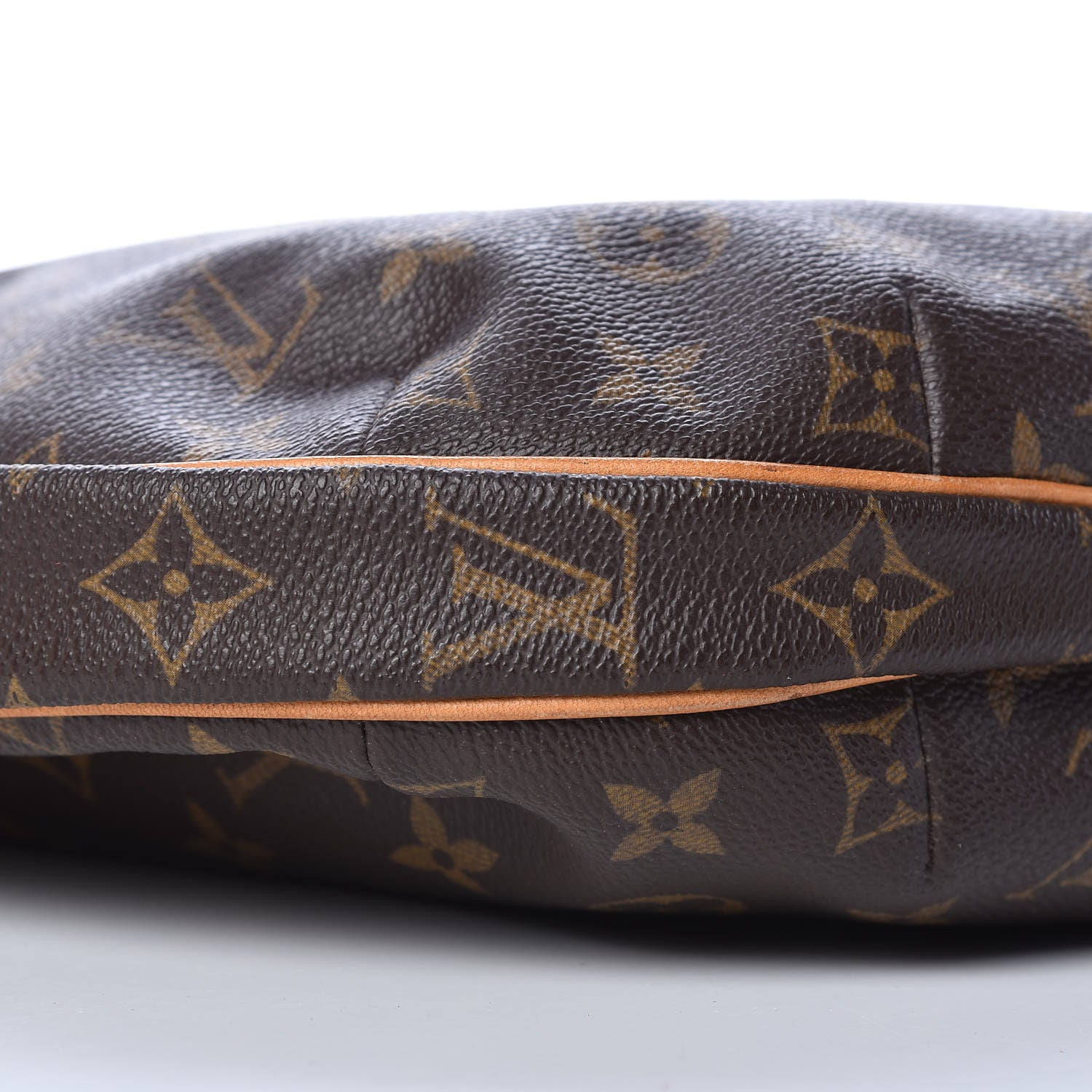 Louis Vuitton Monogram Croissant MM 7 of 9