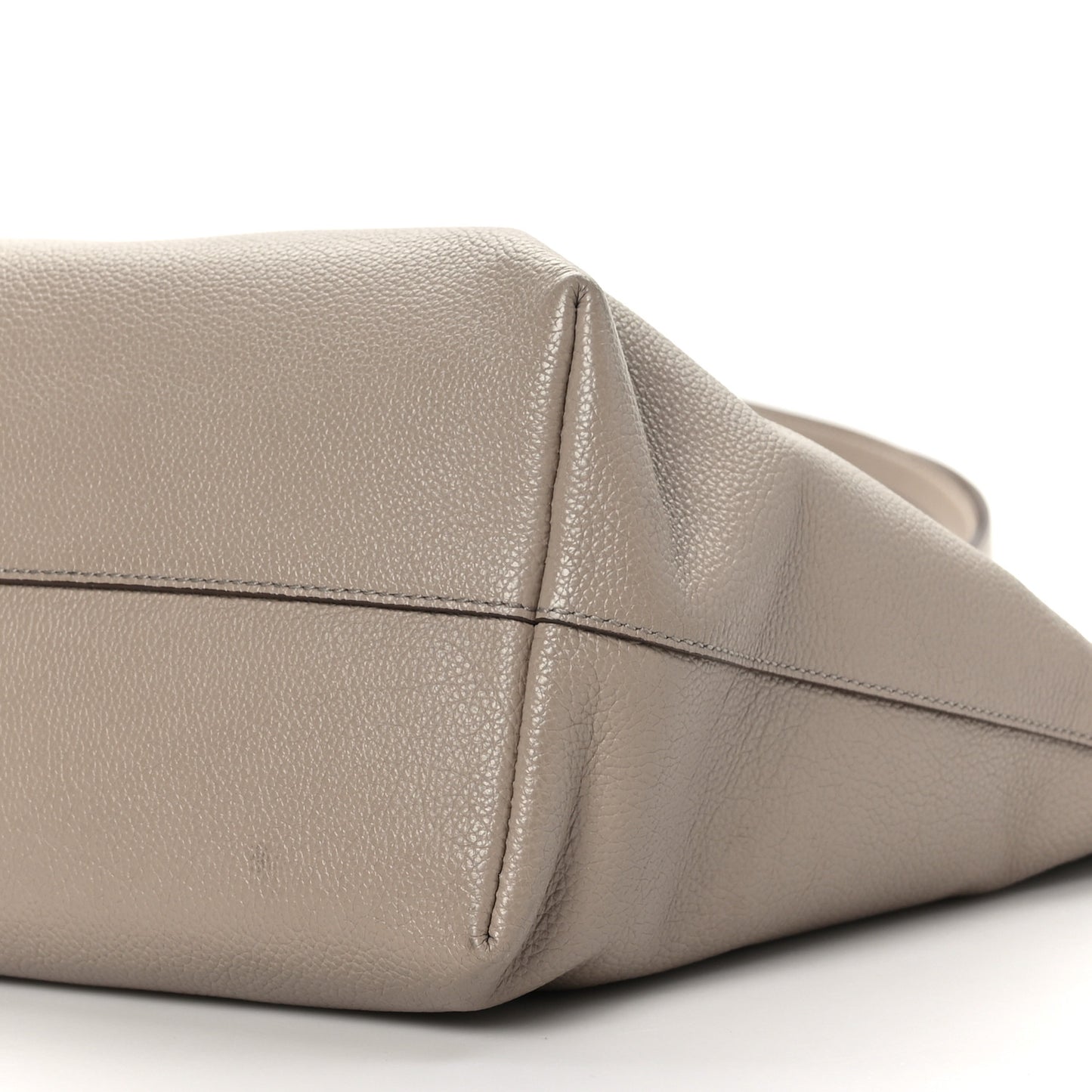 Grained Calfskin East West Zipper Tote Taupe