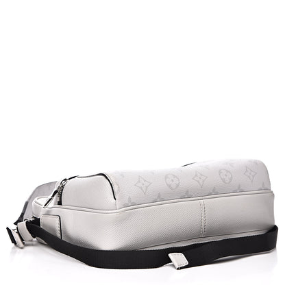 Louis Vuitton Taiga Monogram Outdoor Messenger White 4 of 13