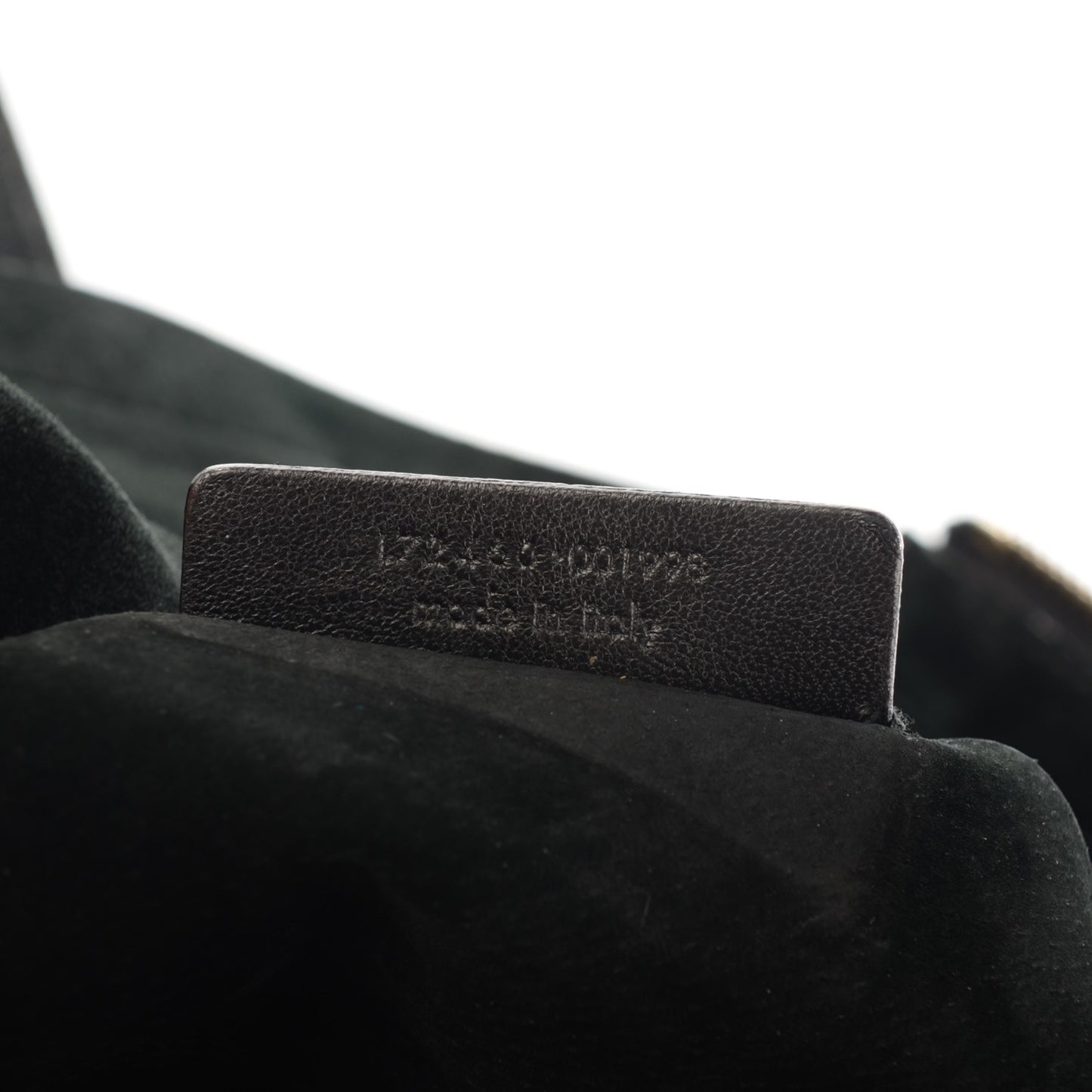 Calfskin Medium Downtown Black