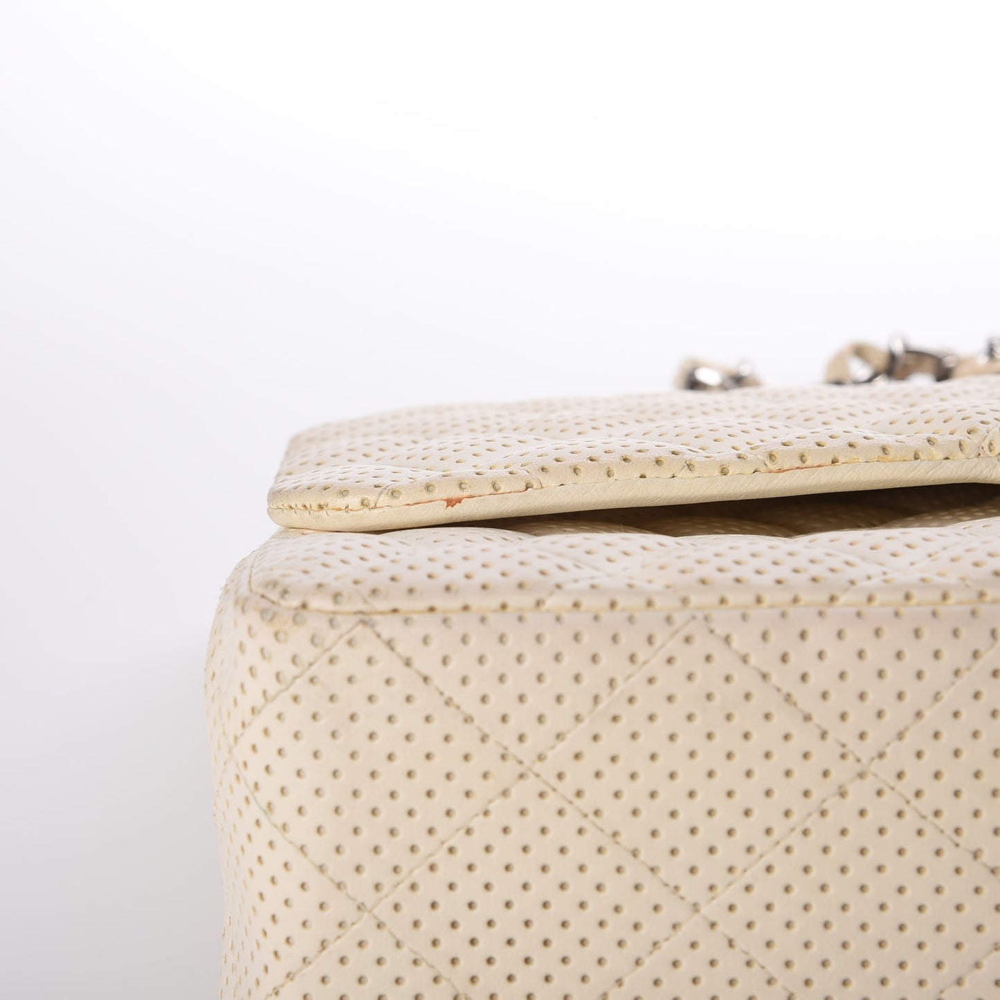 Lambskin Perforated Jumbo Single Flap White
