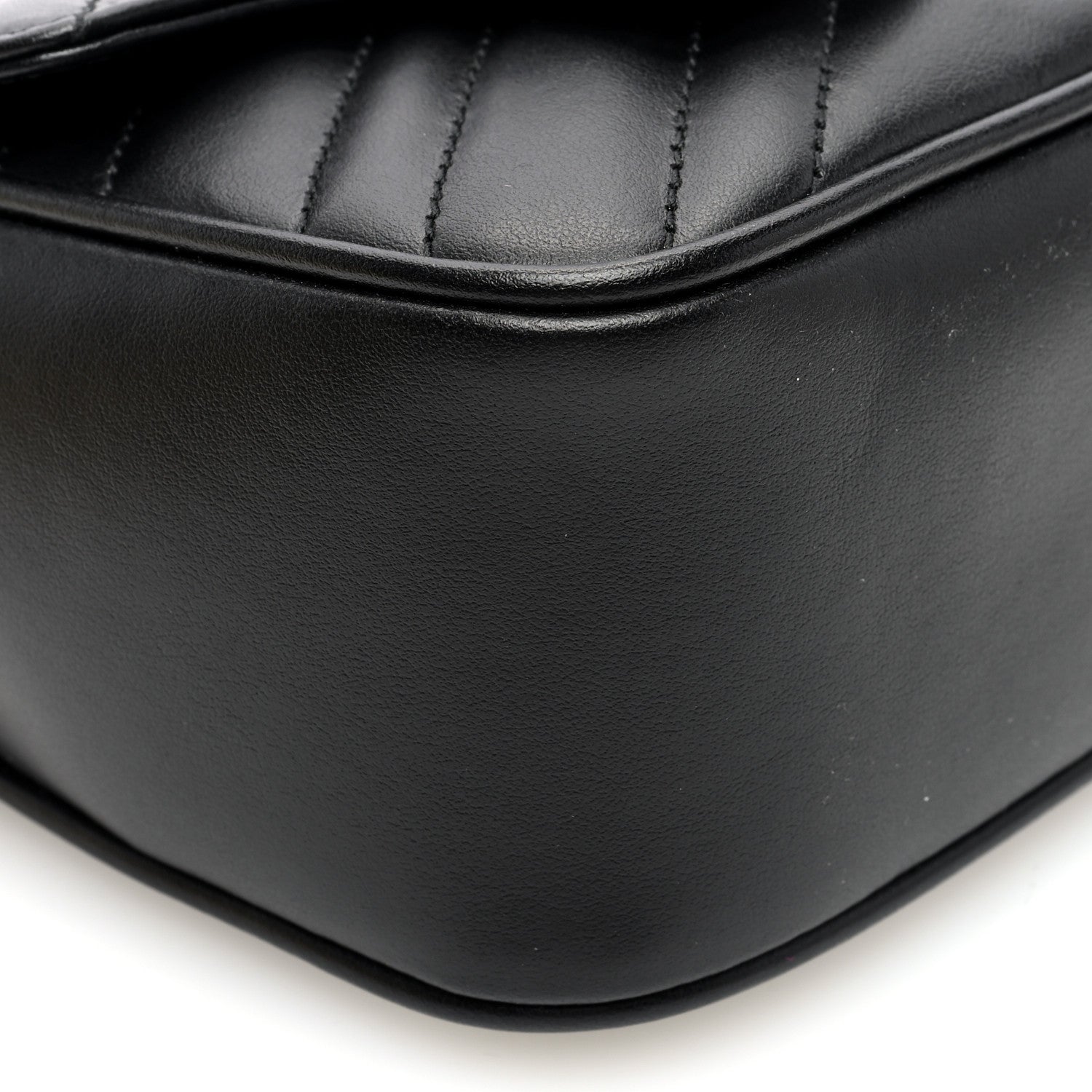 Gucci Calfskin Matelasse Monochrome GG Marmont Chain Mini Belt Bag Black 8 of 9