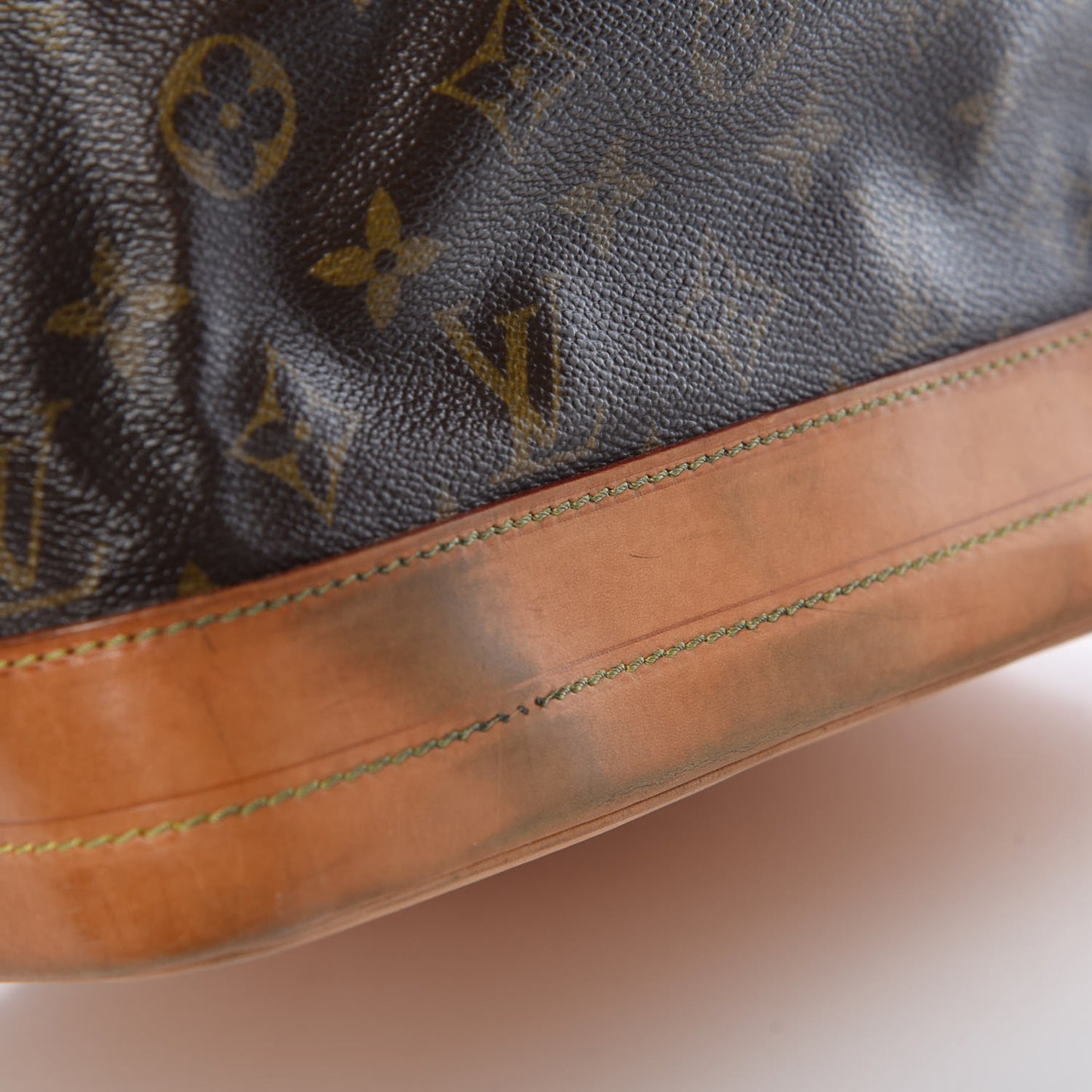 Monogram Noe