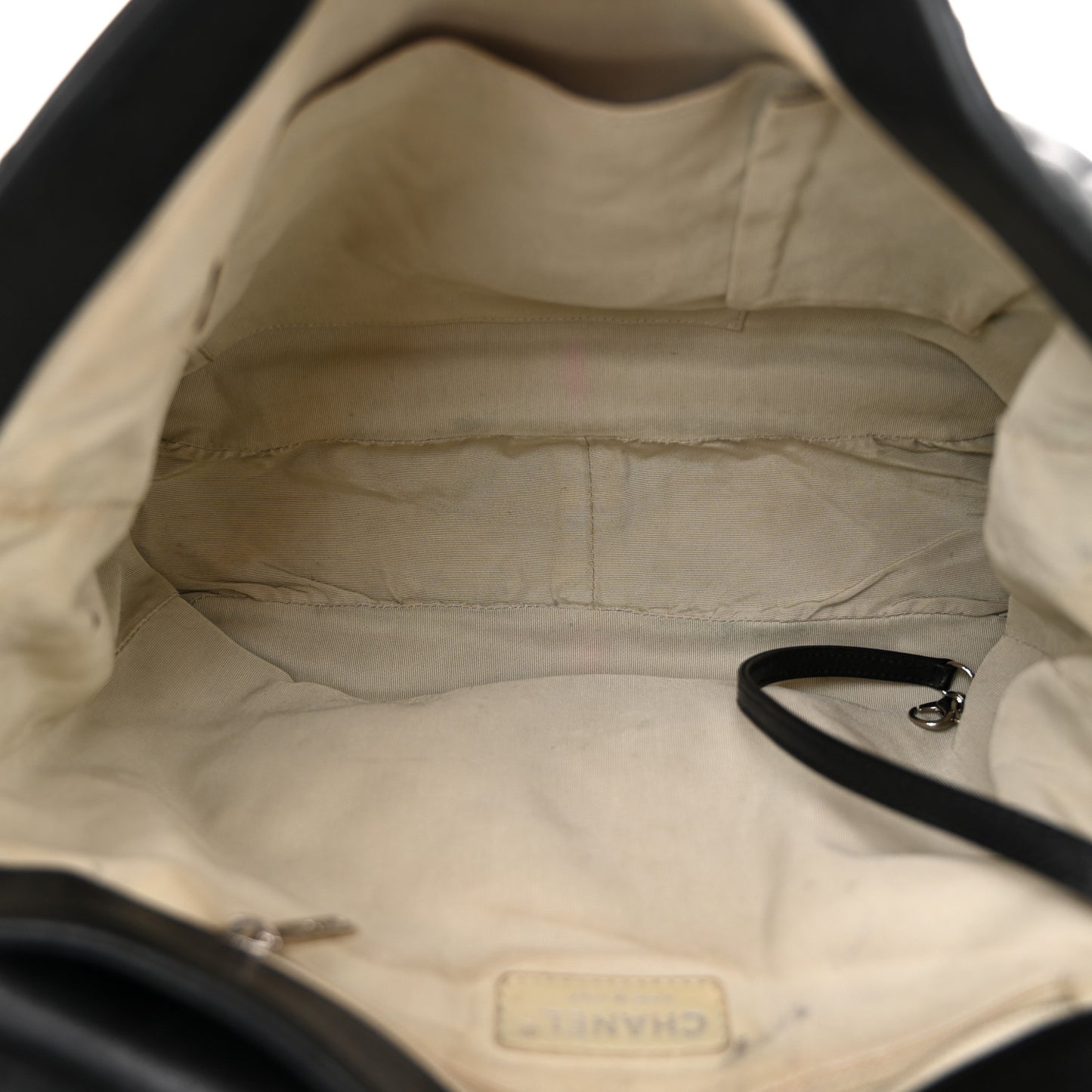 Washed Lambskin Quilted Maxi Chain Around Flap Black