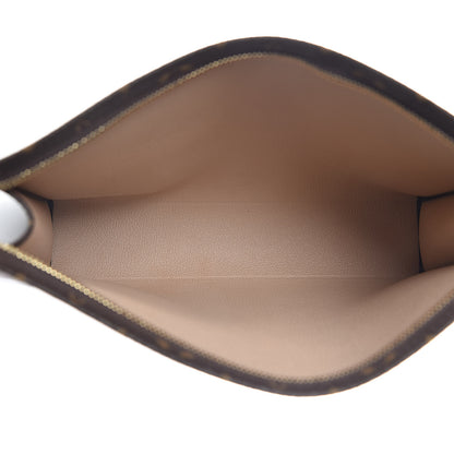 Louis Vuitton Monogram Toiletry Pouch 26 5 of 7