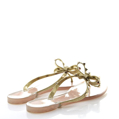 Valentino Garavani PVC Jelly Glitter Rockstud Bow Thong Sandals 39 Oro 4 of 9