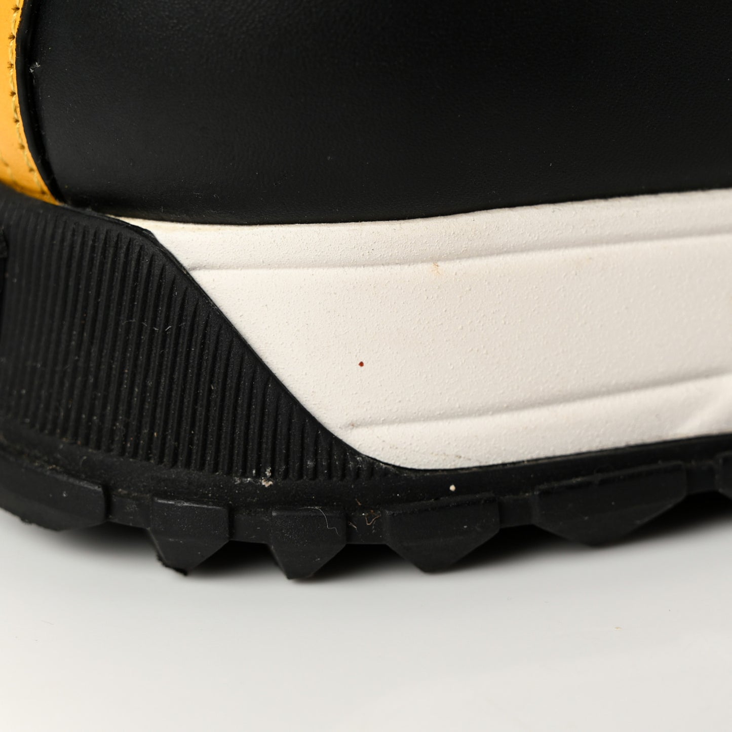 Vitello Elite Spike Monster Eyes Runner Sneakers 8 Black