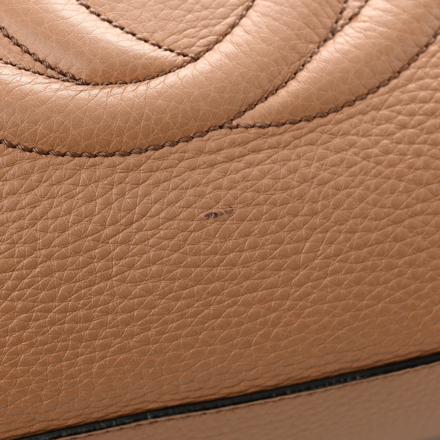 Pebbled Calfskin Medium Soho Chain Shoulder Bag Rose Beige