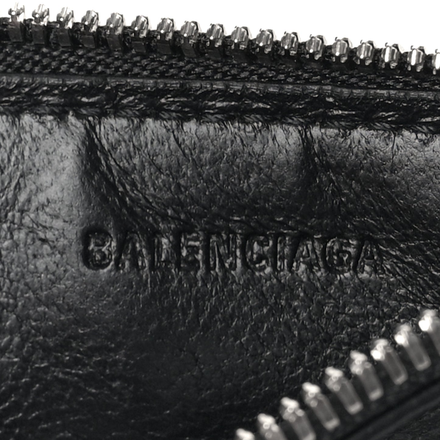 Grained Calfskin Logo Large Cash Long Coin Card Holder Black White