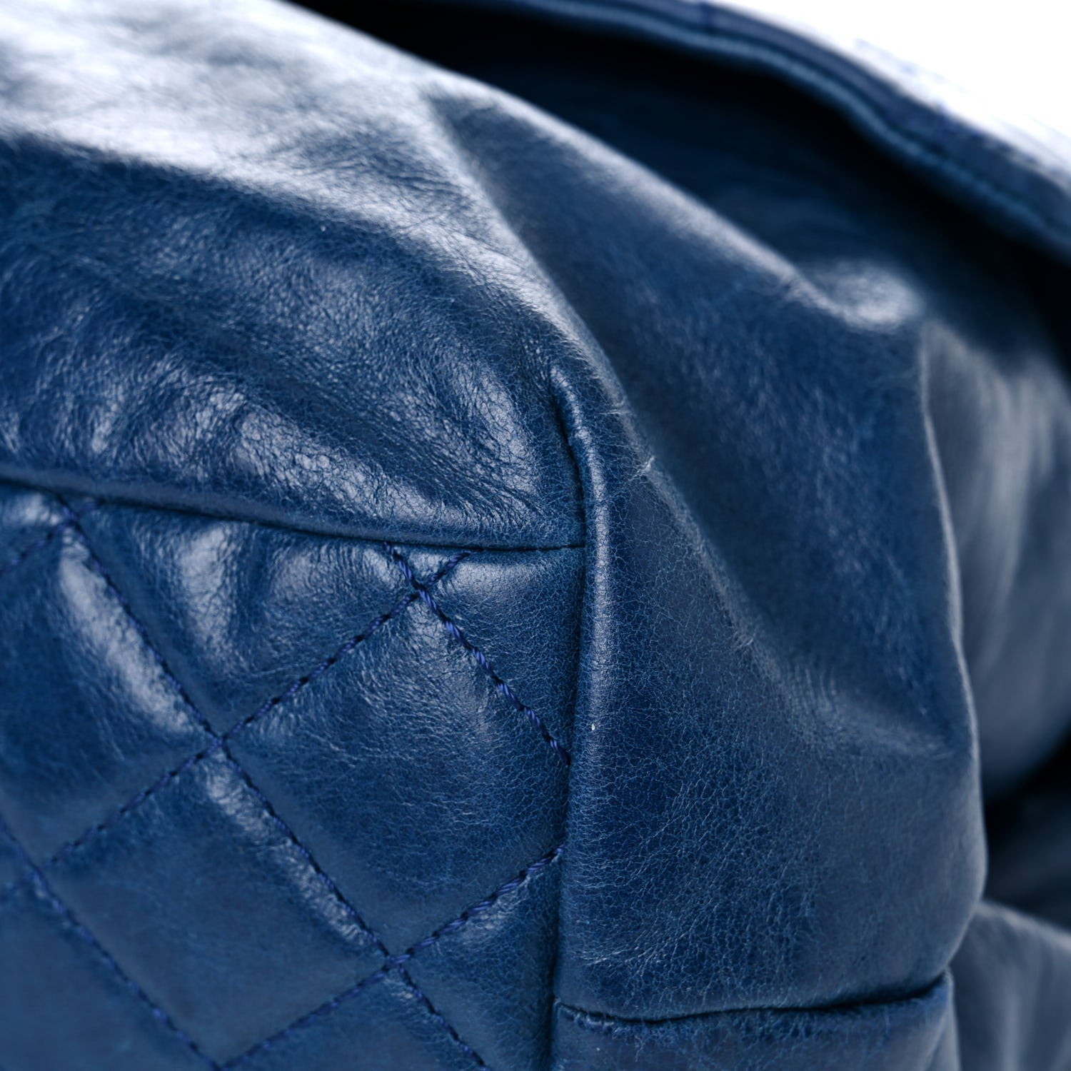 Chanel Shiny Lambskin Quilted Large Trianon Messenger Flap Marine 8 of 19