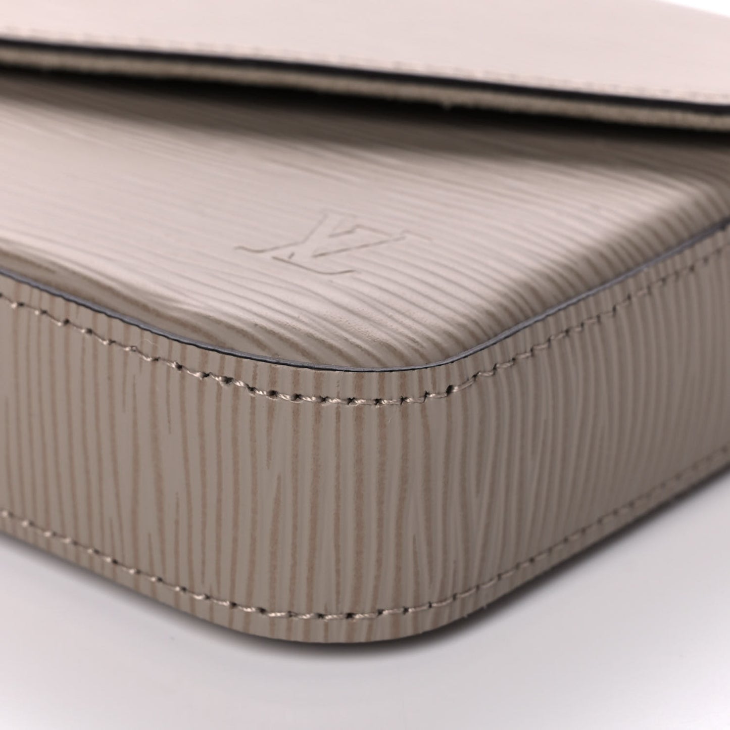 Epi Felicie Pochette Chain Wallet Galet