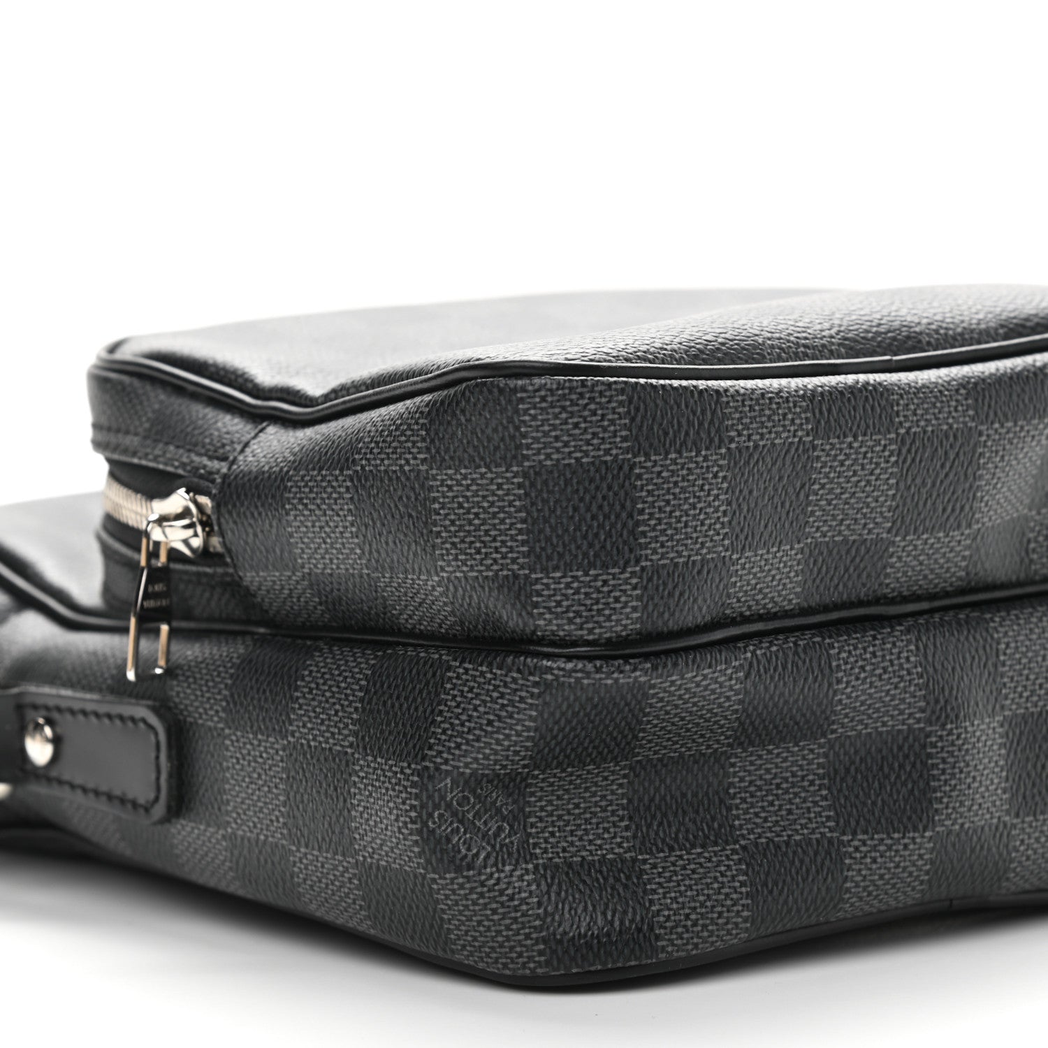 Louis Vuitton Damier Graphite Rem Bag 10 of 11