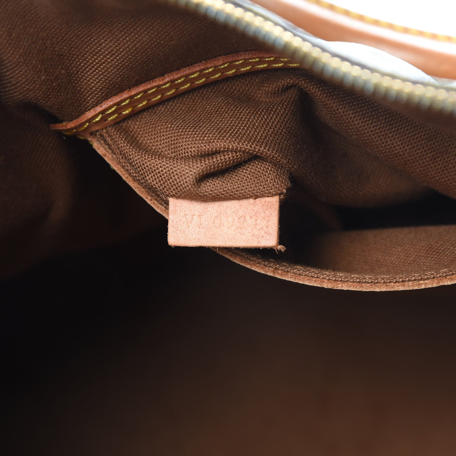 Louis Vuitton Monogram Alma PM 7 of 25