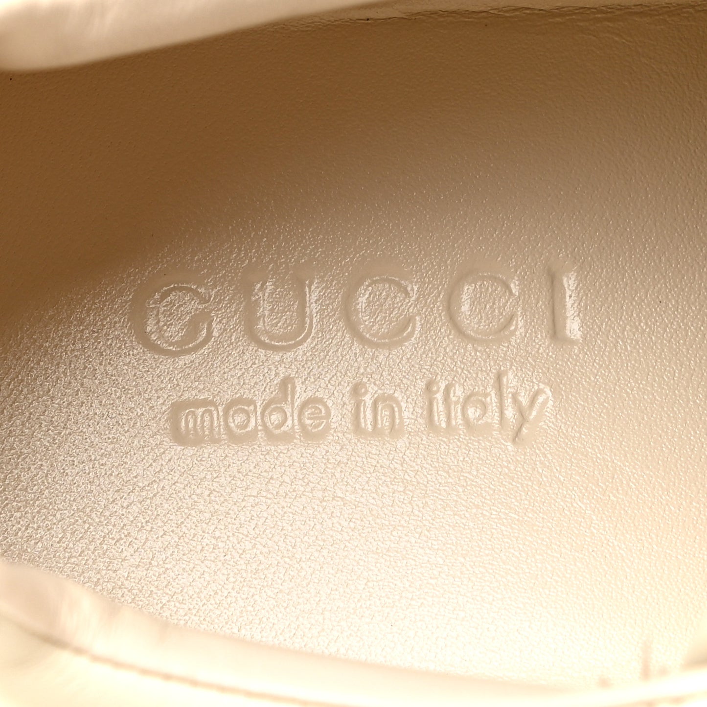 Calfskin Interlocking G Logo Mens Rhyton Sneakers 8 Ivory