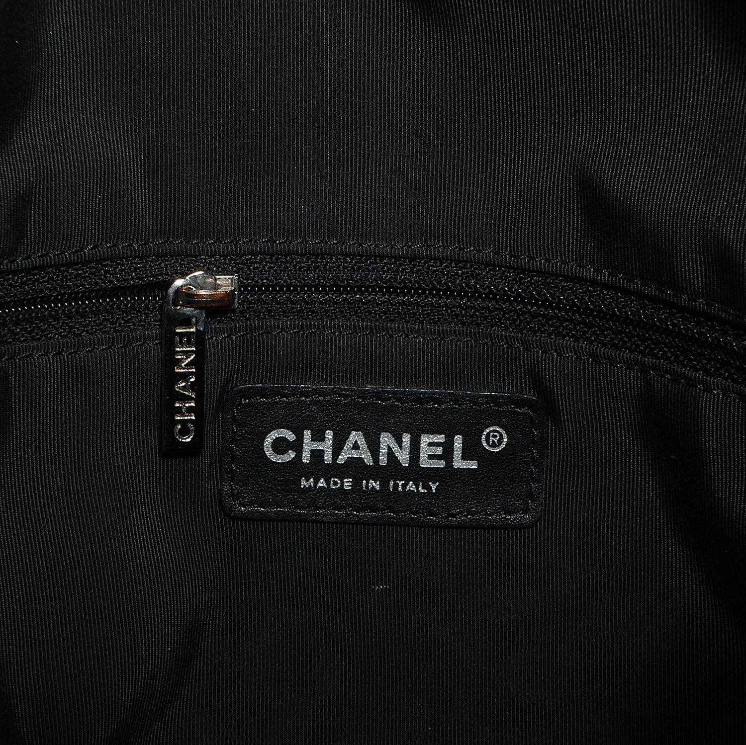 Chanel Calfskin CC Chevron All Day Long CC Bag Black 6 of 7