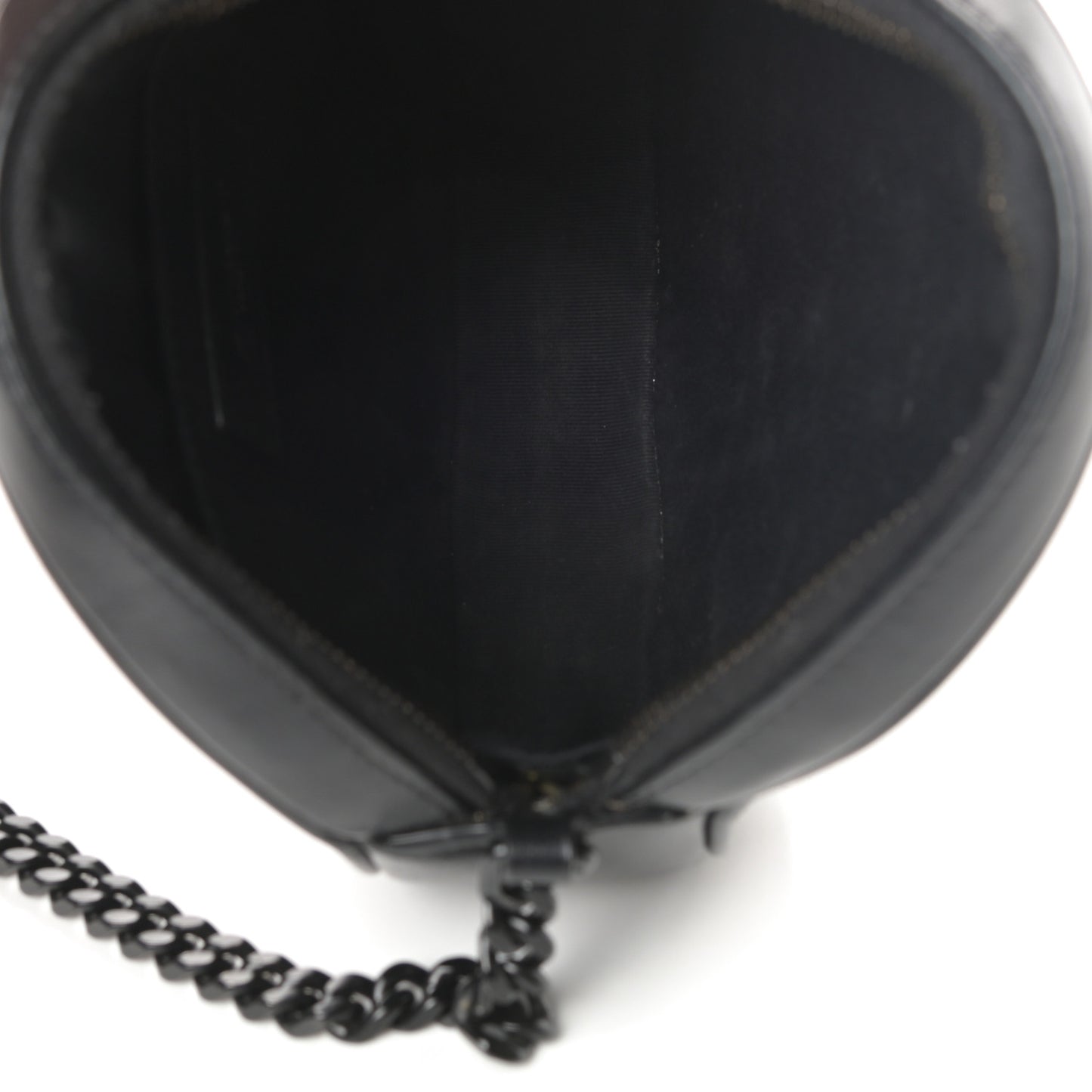 Calfskin Matelasse Chevron Round Vinyle Camera Bag Black