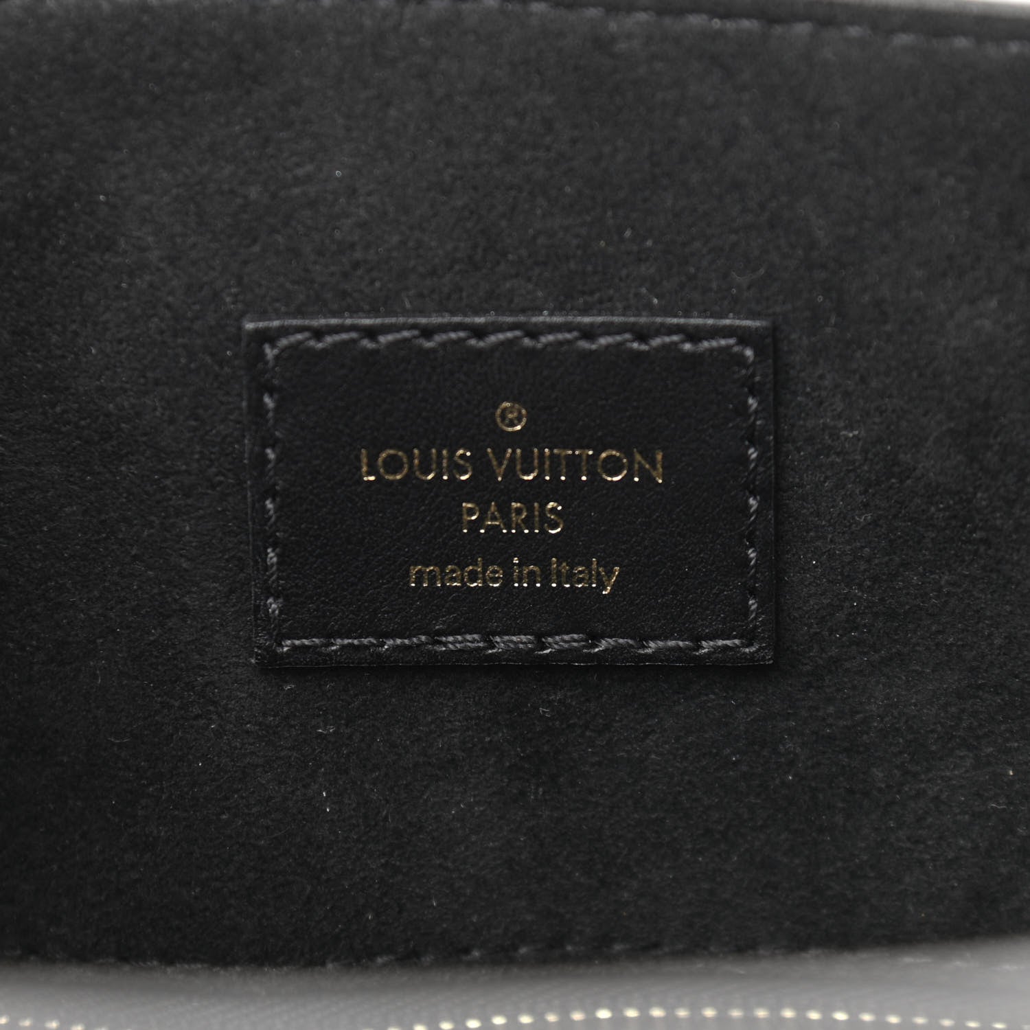 Louis Vuitton Epi Sac Plat PM Black 5 of 8