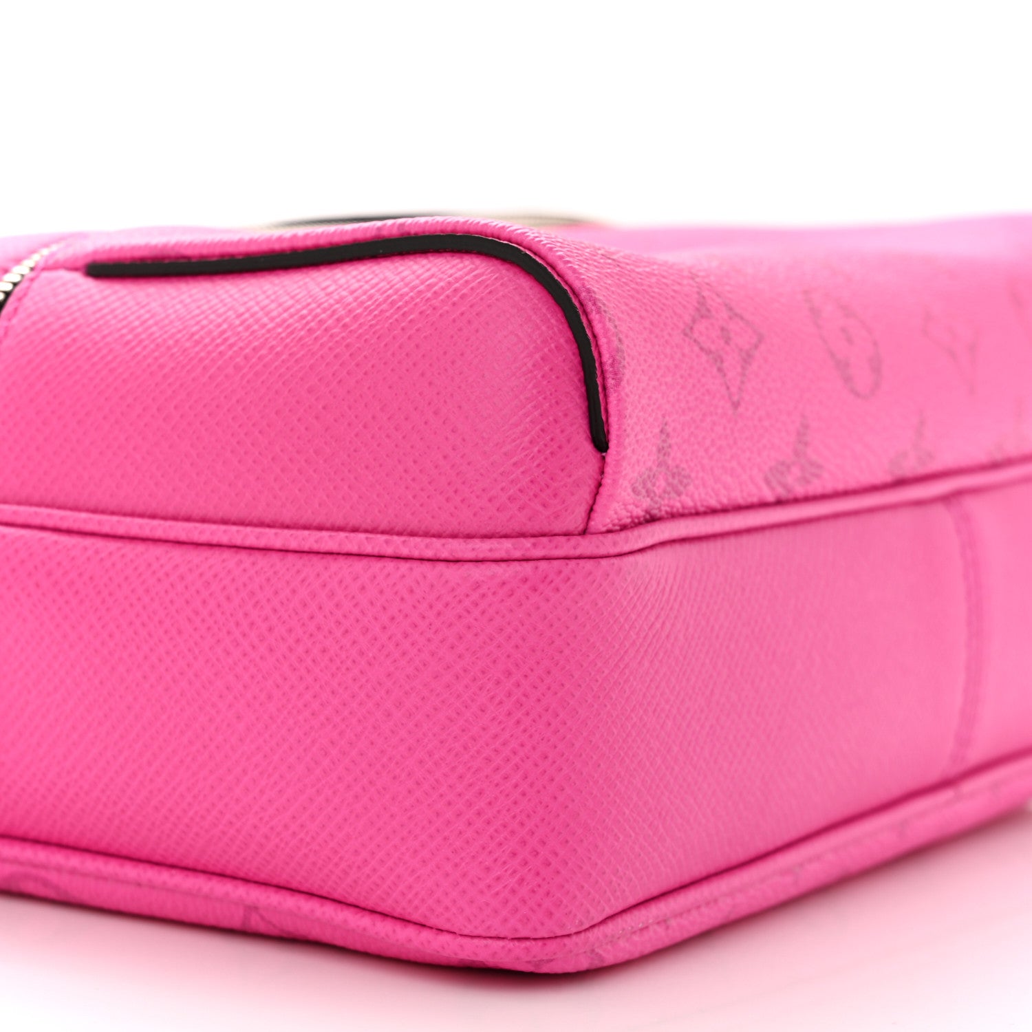 Louis Vuitton Taigarama Outdoor Messenger Fuchsia 9 of 11