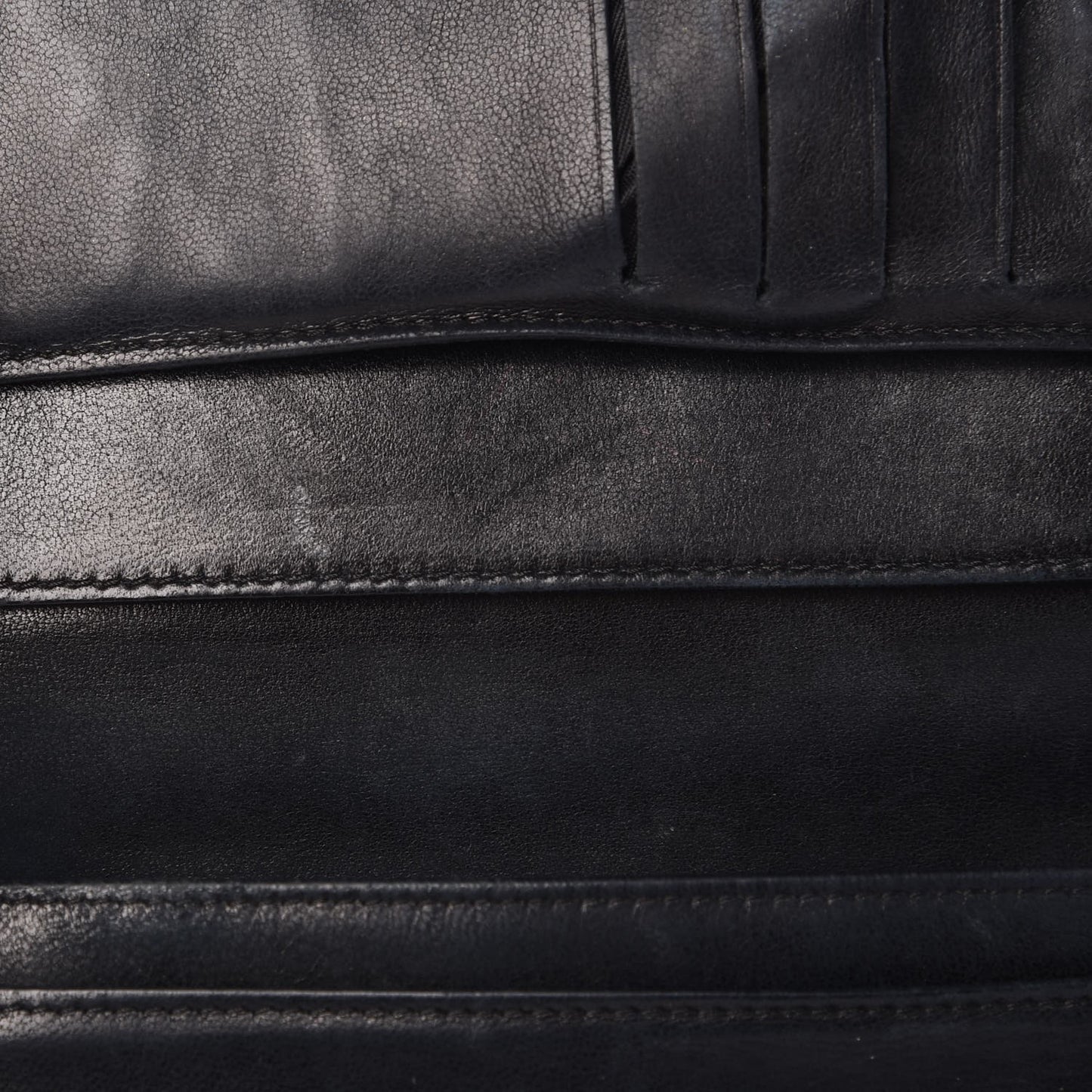 Caviar Timeless CC Yen Wallet Black