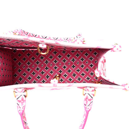 Louis Vuitton Monogram Giant By The Pool 2.0 Onthego PM Pink 5 of 8