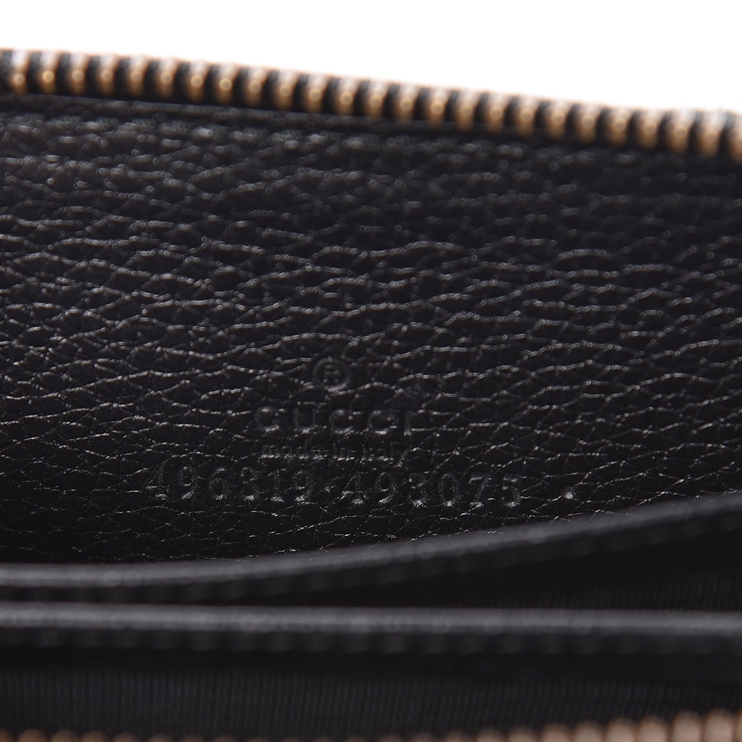 Gucci Calfskin Logo Zip Around Card Case Black 6 of 8