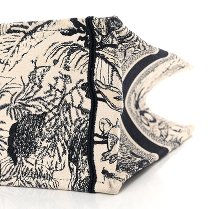 Christian Dior Canvas Embroidered Medium Palms Toile De Jouy Book Tote Blue 10 of 17