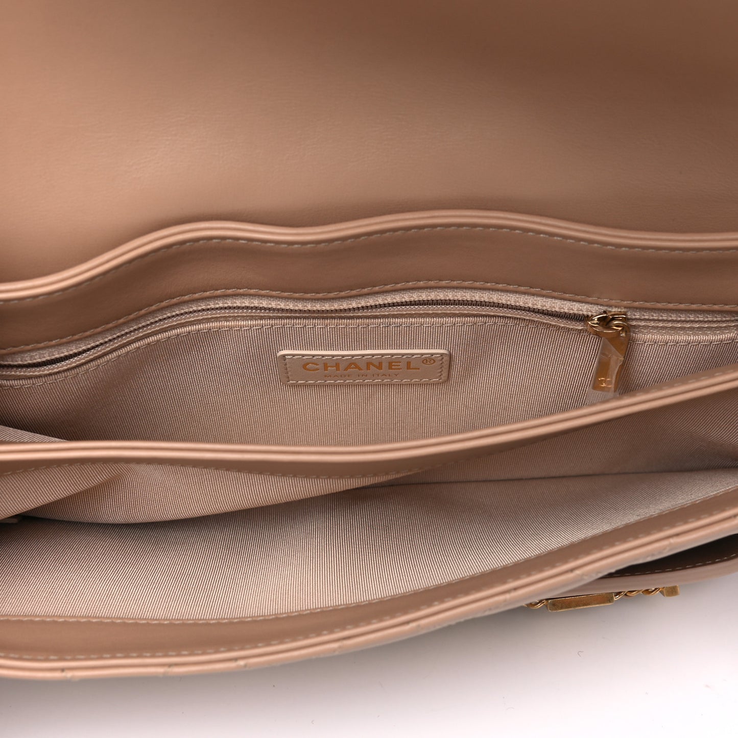 Calfskin Quilted Enchained Clutch Beige