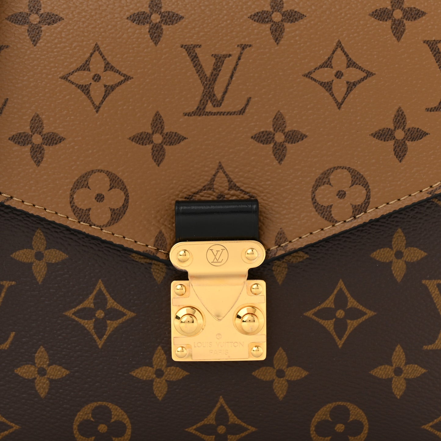 Reverse Monogram Pochette Metis