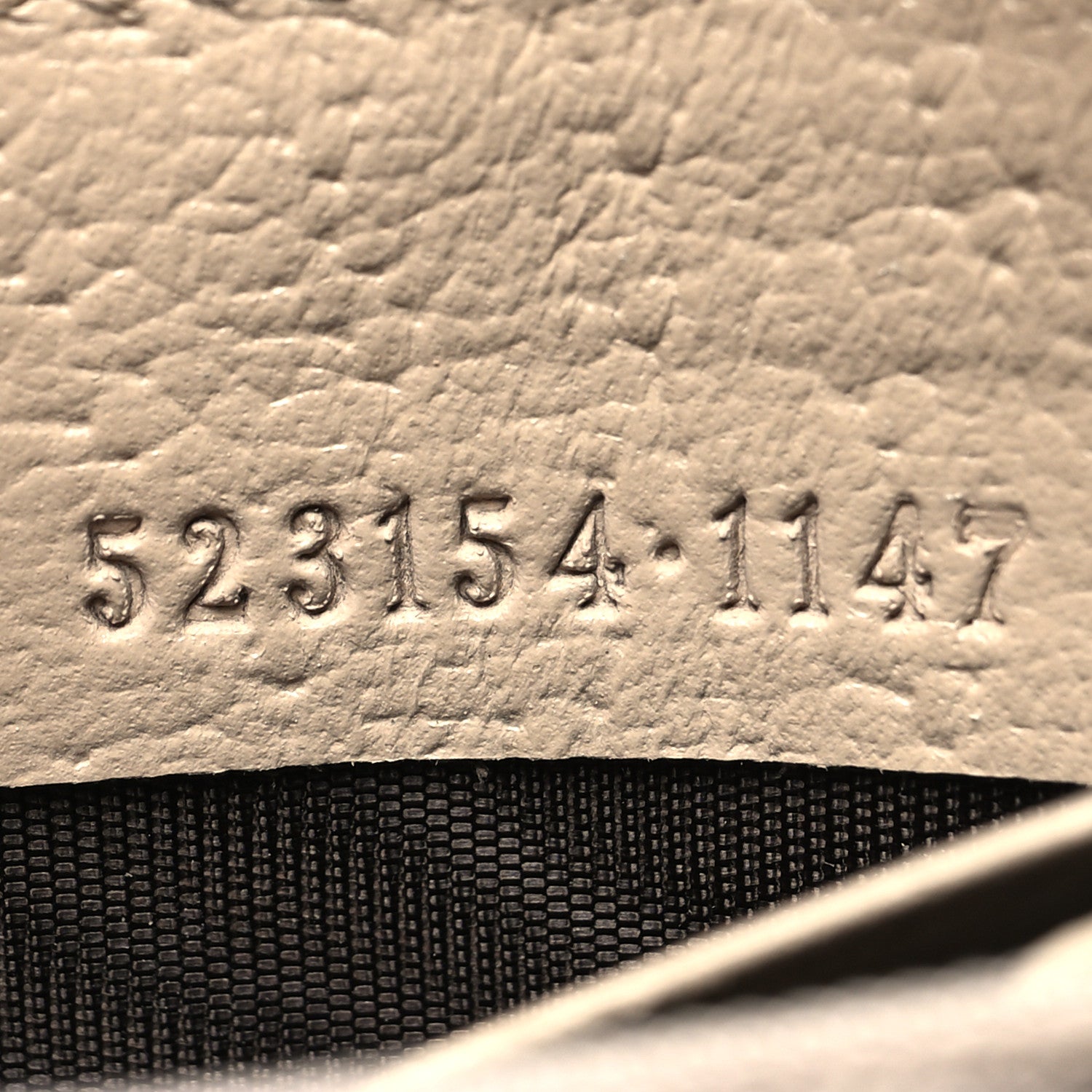 Gucci GG Supreme Monogram Textured Dollar Calfskin Web Ophidia Zip Around Wallet Beige Mystic White Oatmeal 7 of 10