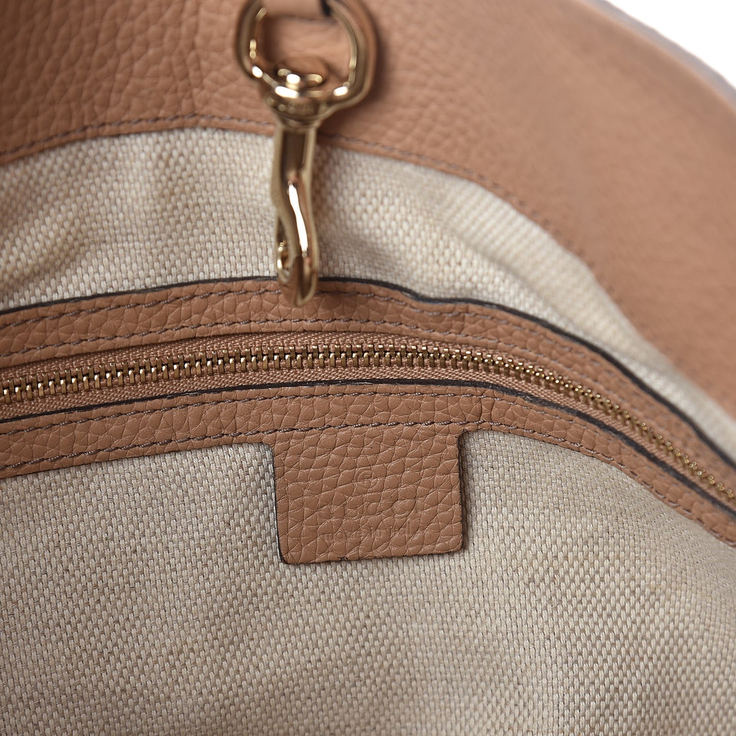Pebbled Calfskin Medium Soho Chain Shoulder Bag Rose Beige