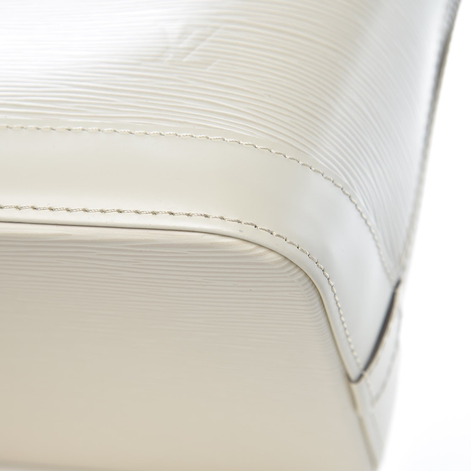 Louis Vuitton Epi Alma PM Ivory 6 of 9