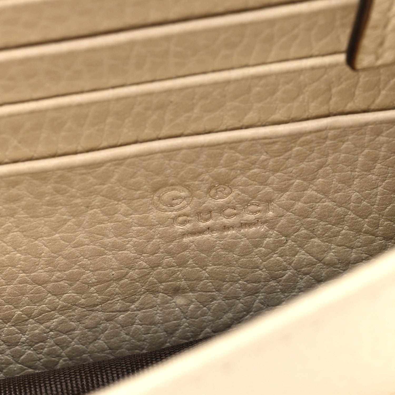 Gucci Dollar Calfskin Interlocking G Chain Wallet Ivoire 6 of 9