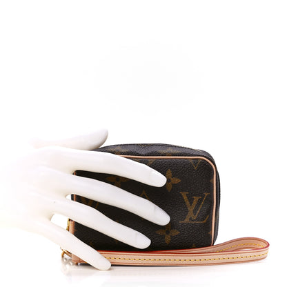 Louis Vuitton Monogram Wapity 2 of 11