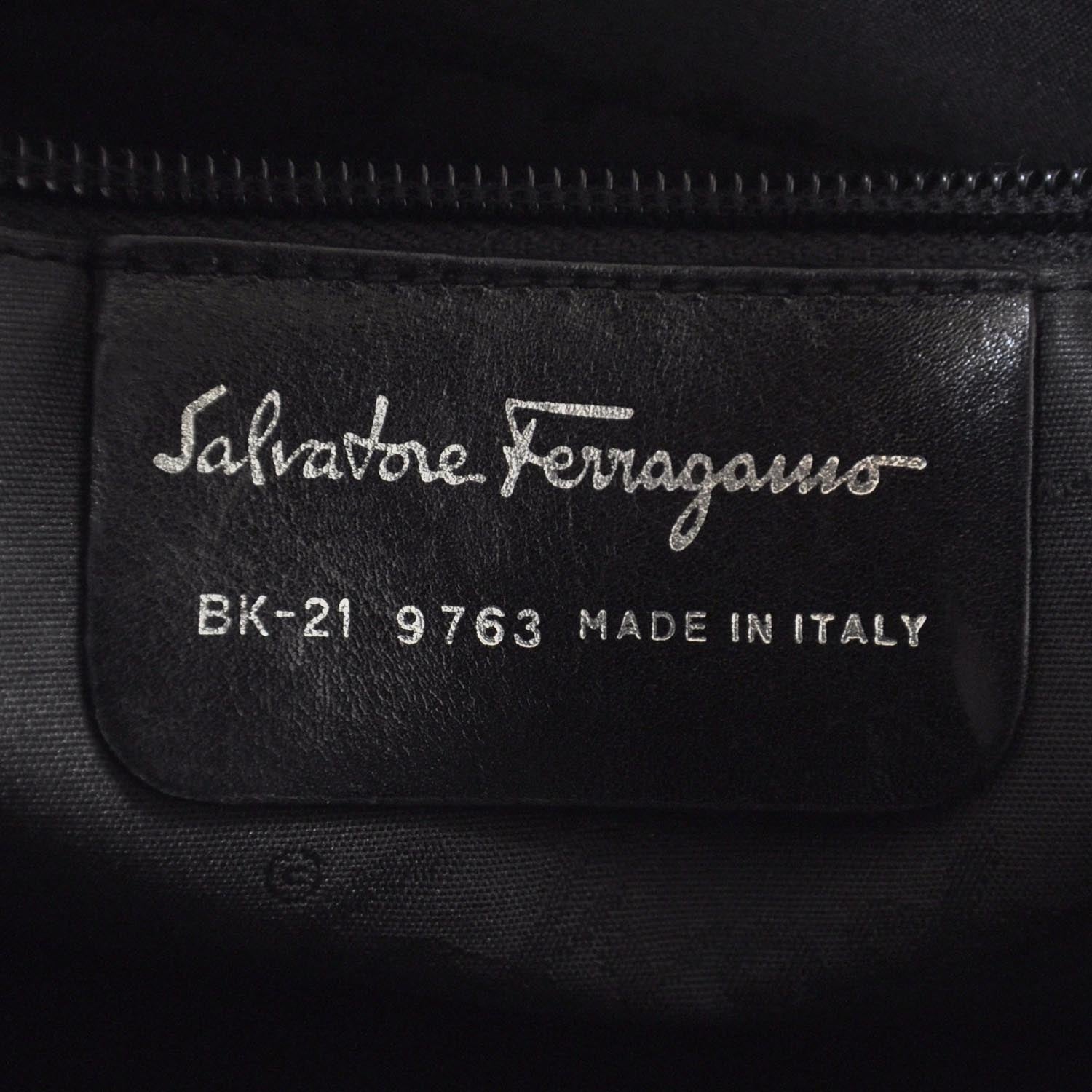 FASHIONPHILE SALVATOREFERRAGAMOPatentLeatherBoxShoulderBagBlack 7 of 8
