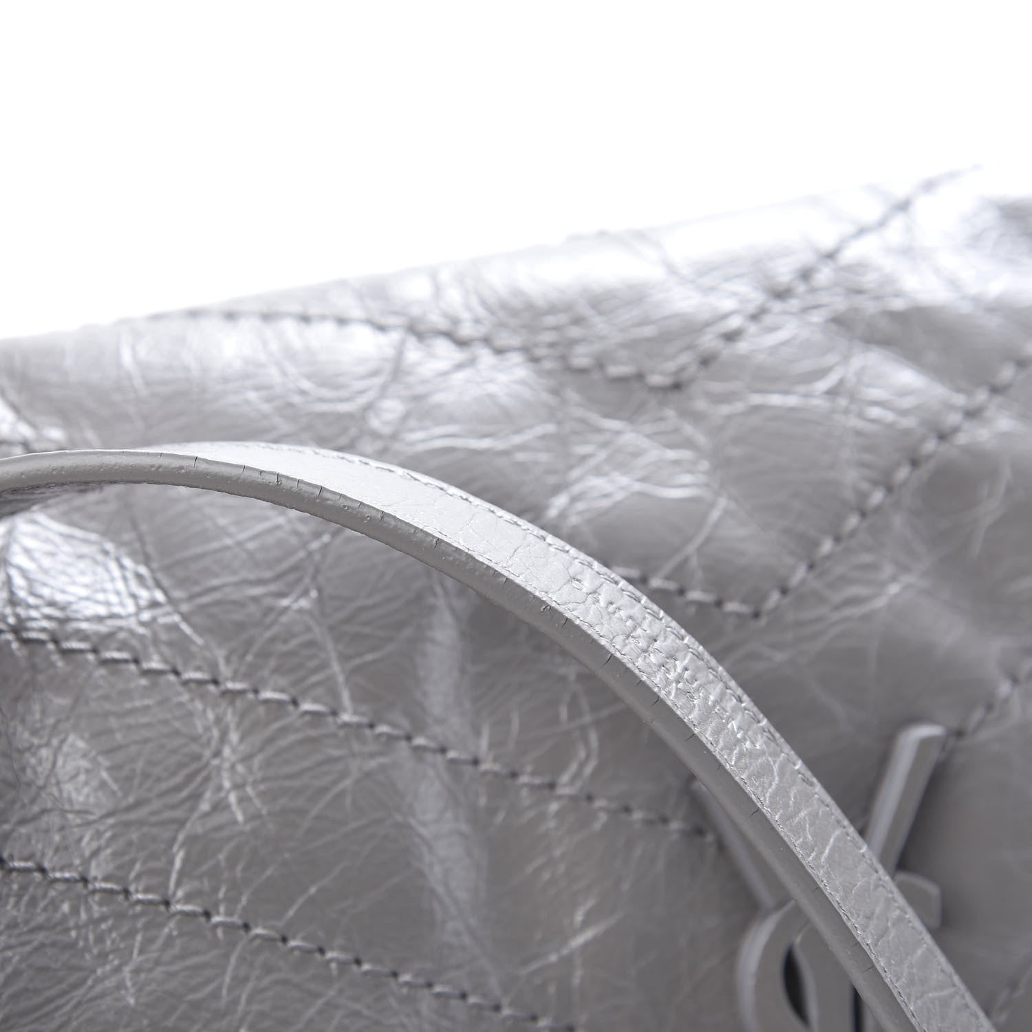 Saint Laurent Crinkled Calfskin Matelasse Monogram Medium Niki Chain Satchel Light Gray 11 of 12