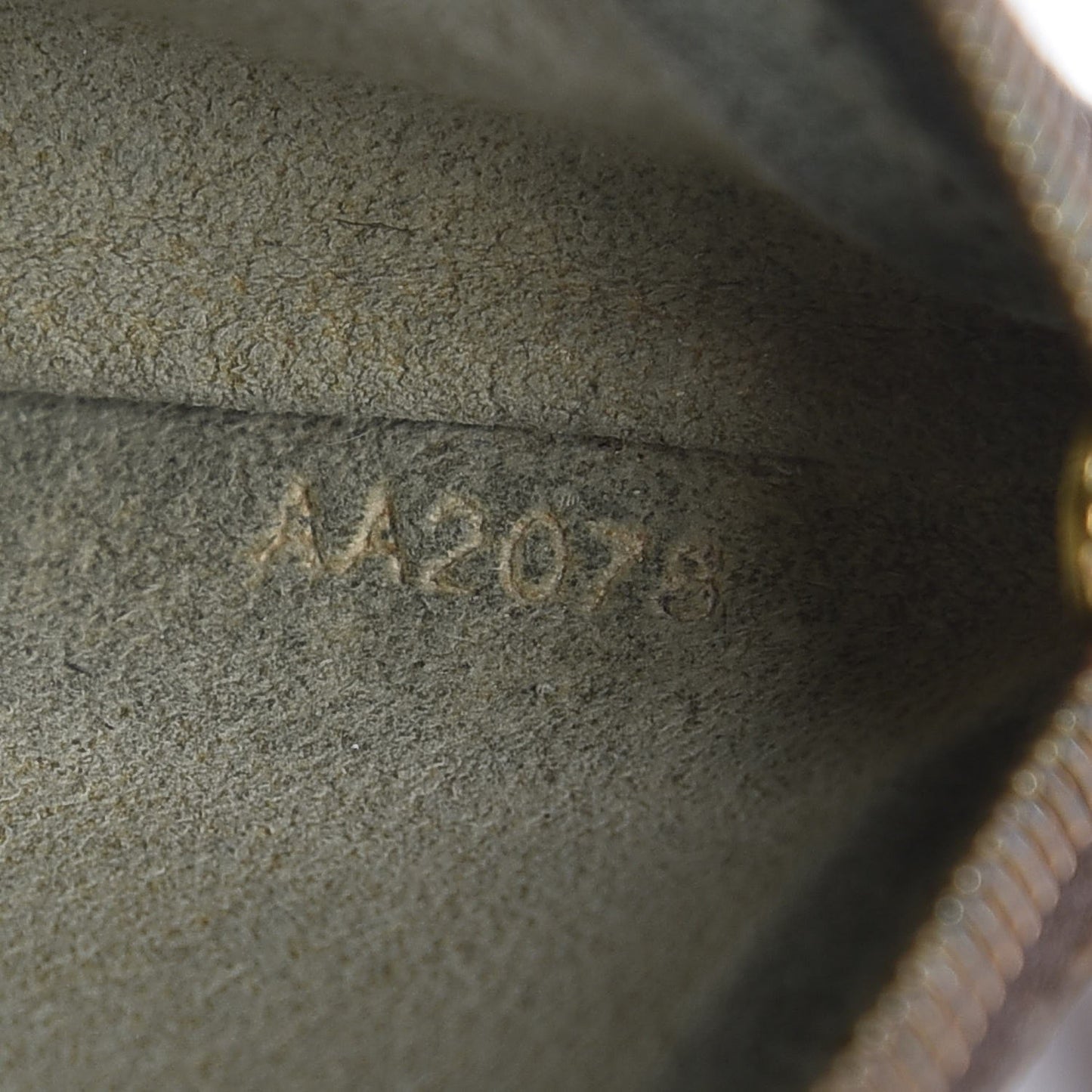 Monogram Pochette Milla PM